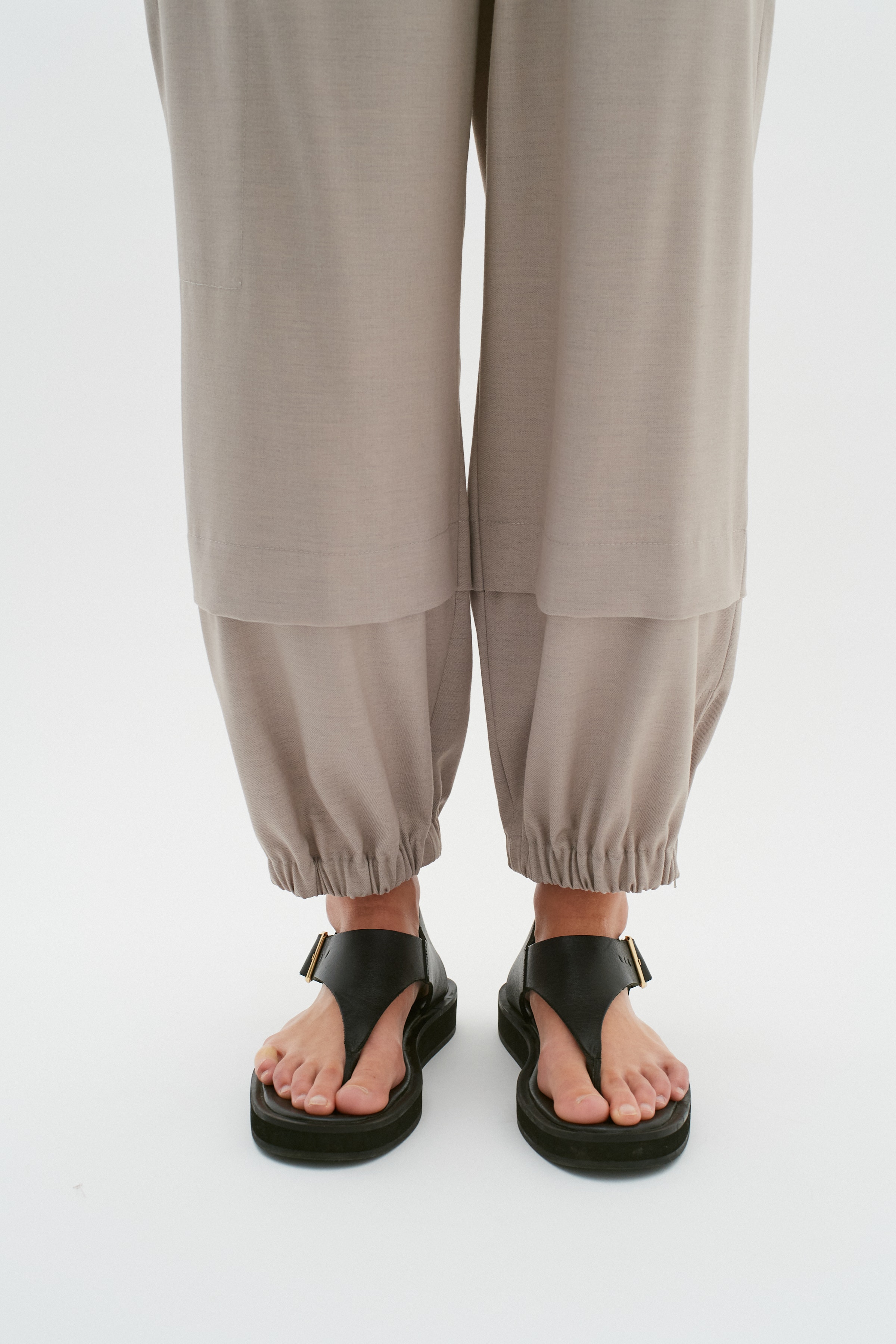 ZaiIW Cargo Trousers LOOKBOOK FRONT 30109222-1515061