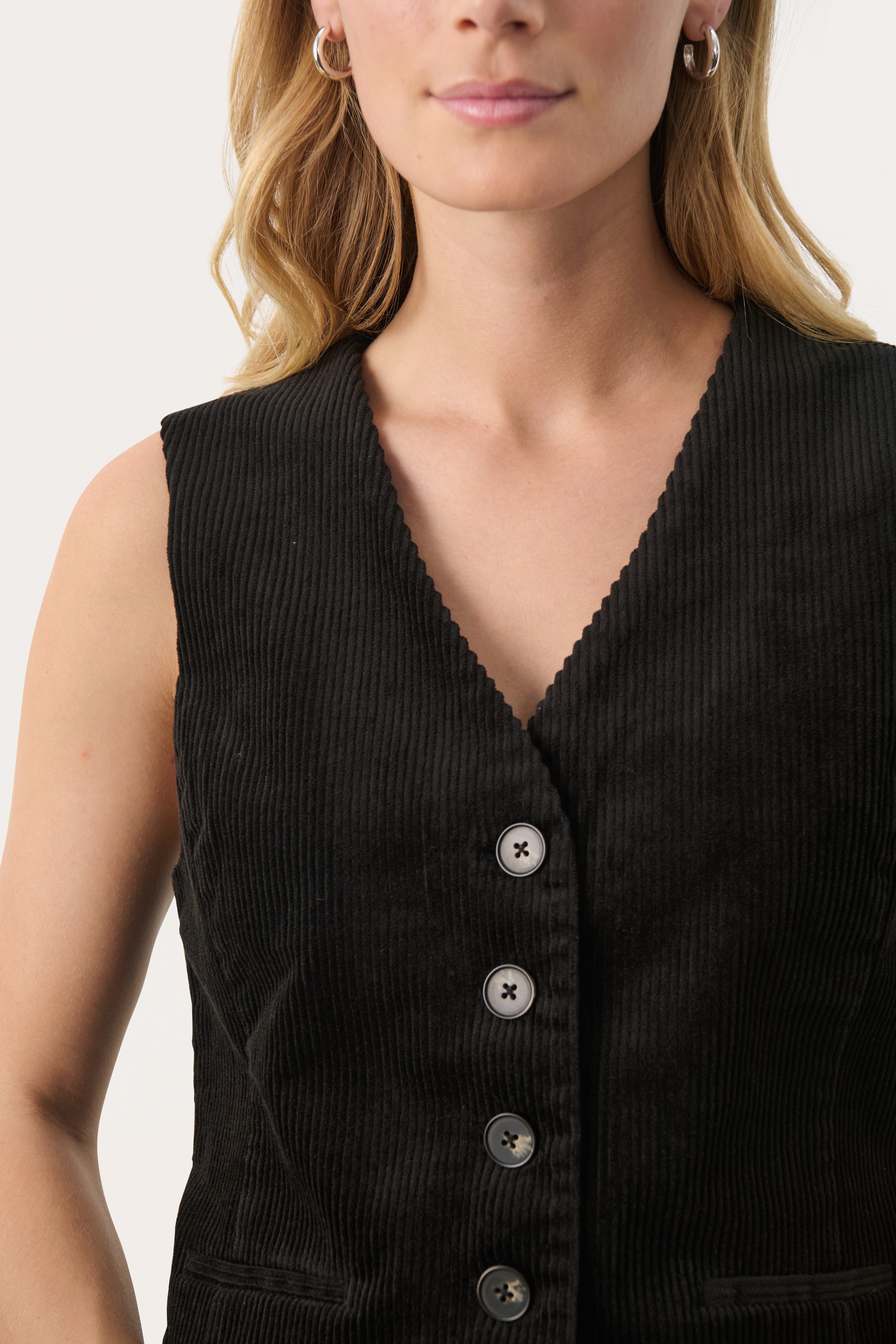 LinkaPW waistcoat LOOKBOOK DETAIL 30308909-194008