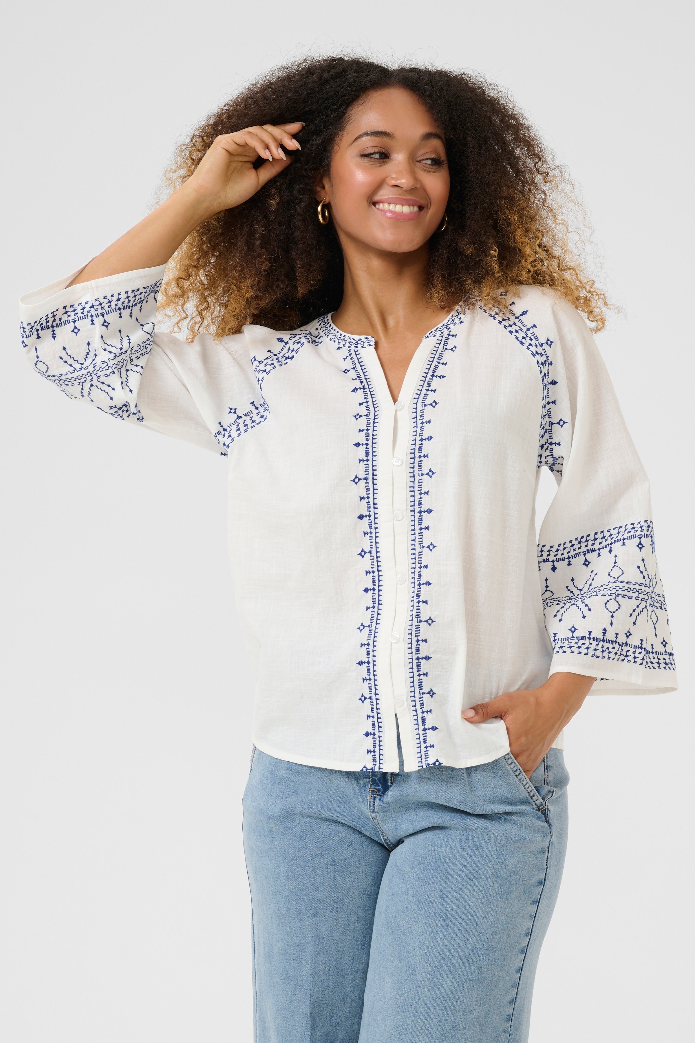 CRSara Hemd LOOKBOOK FRONT 10613616-108201