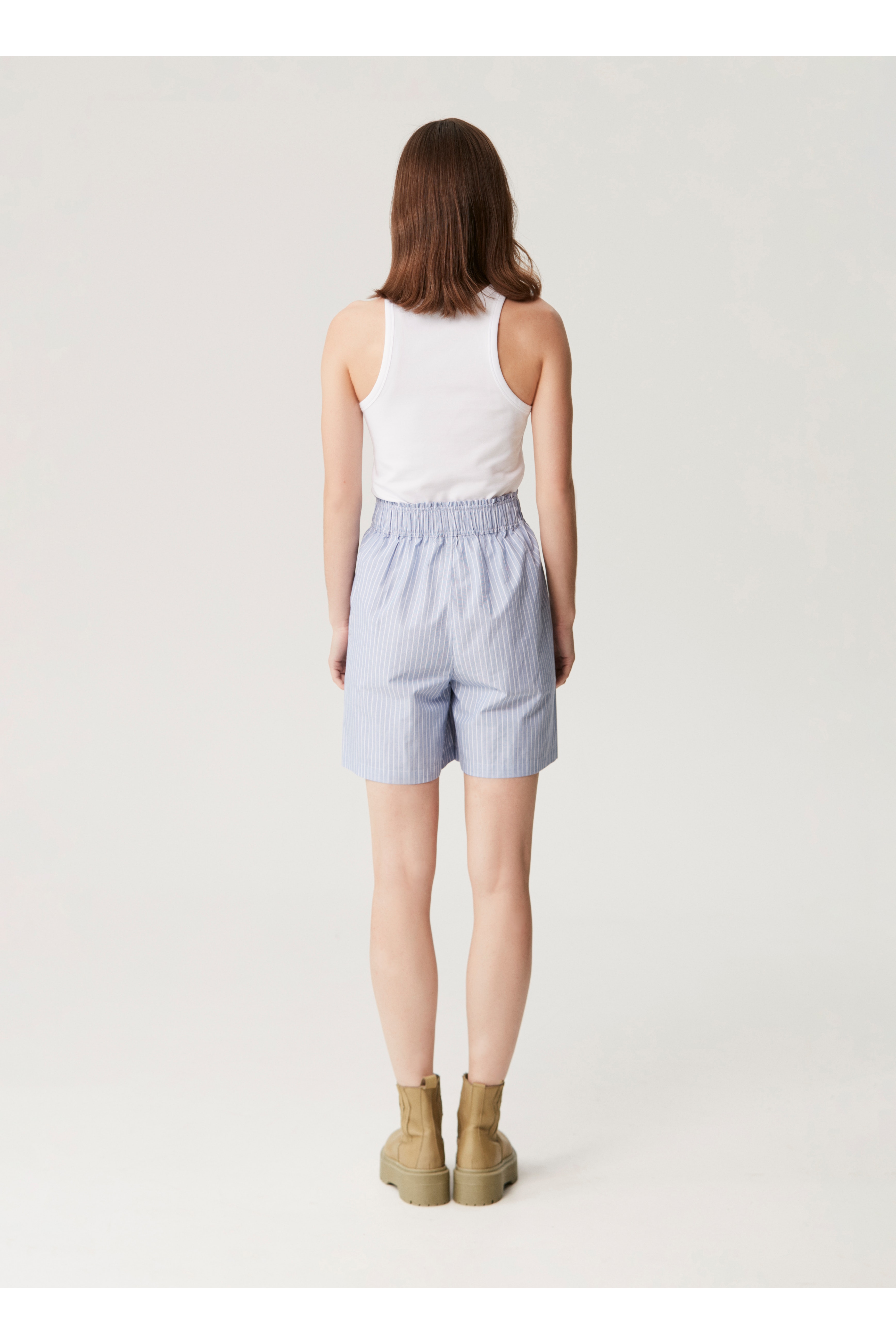 LesterGZ Shorts LOOKBOOK BACK 10905389-101500