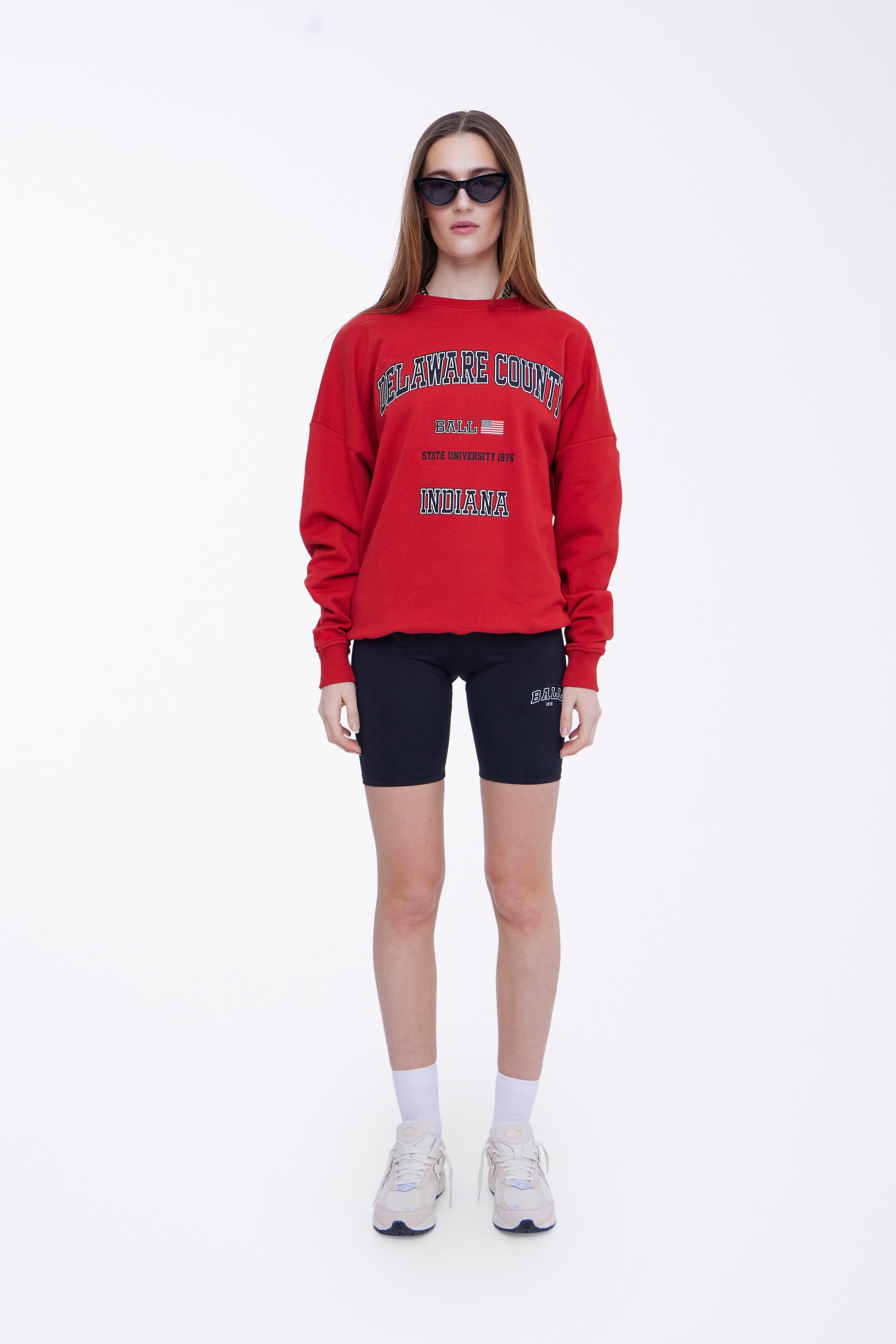 L. SMITH SWEATSHIRT LOOKBOOK FRONT 50400051-181453