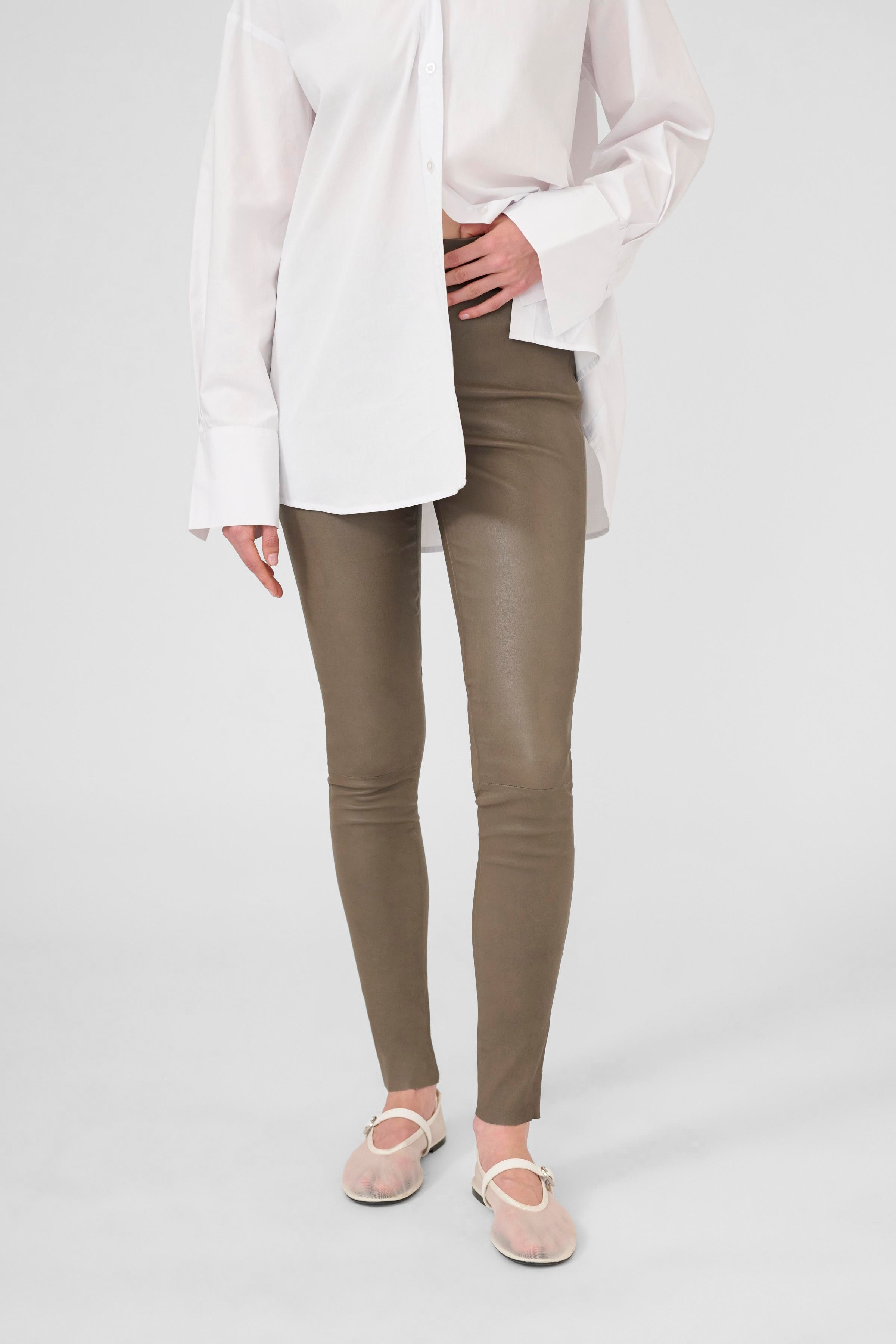 MemeKB Lederhose LOOKBOOK FRONT 10102014-181112