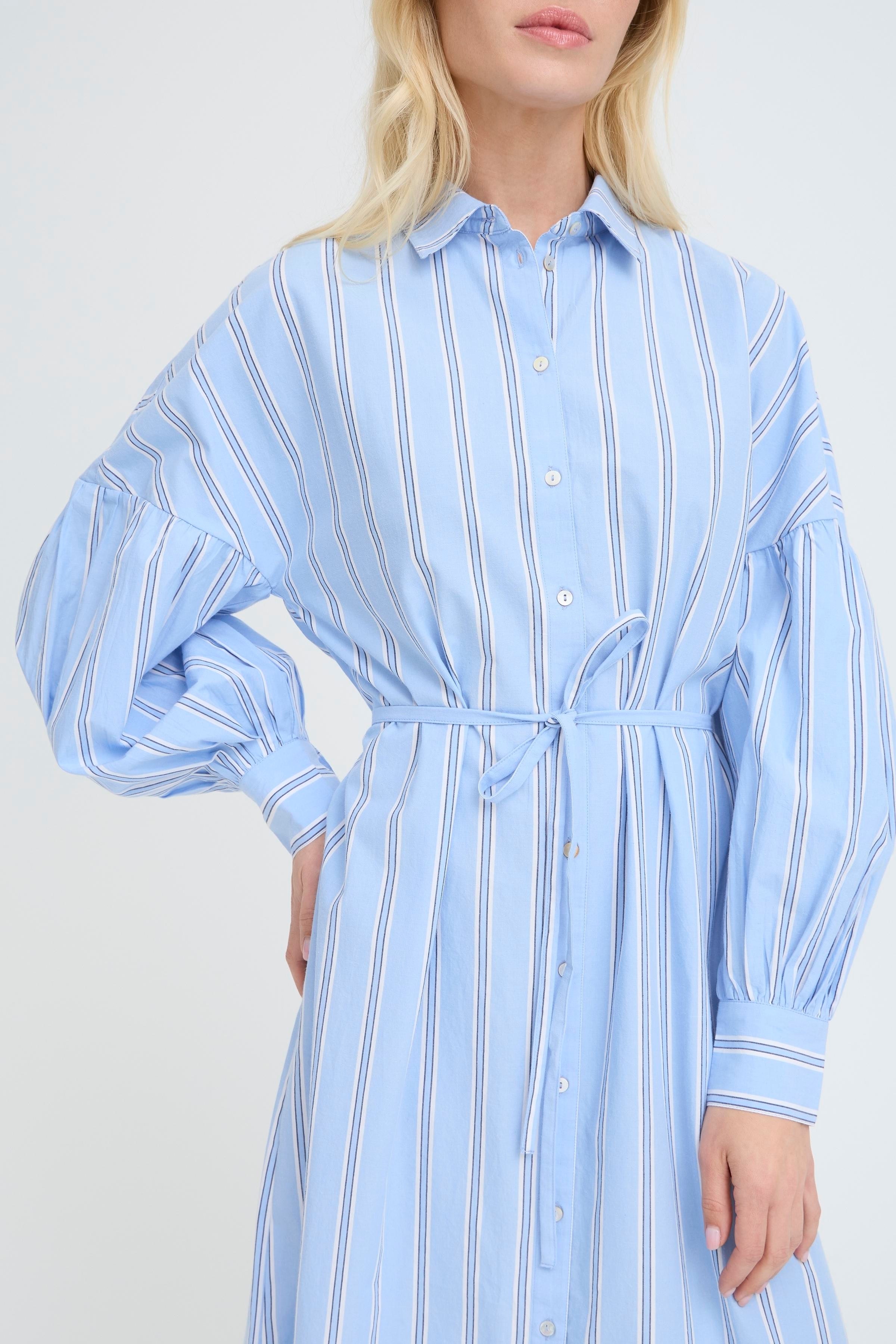 BYILAVA Kleid LOOKBOOK DETAIL 20818502-900003896