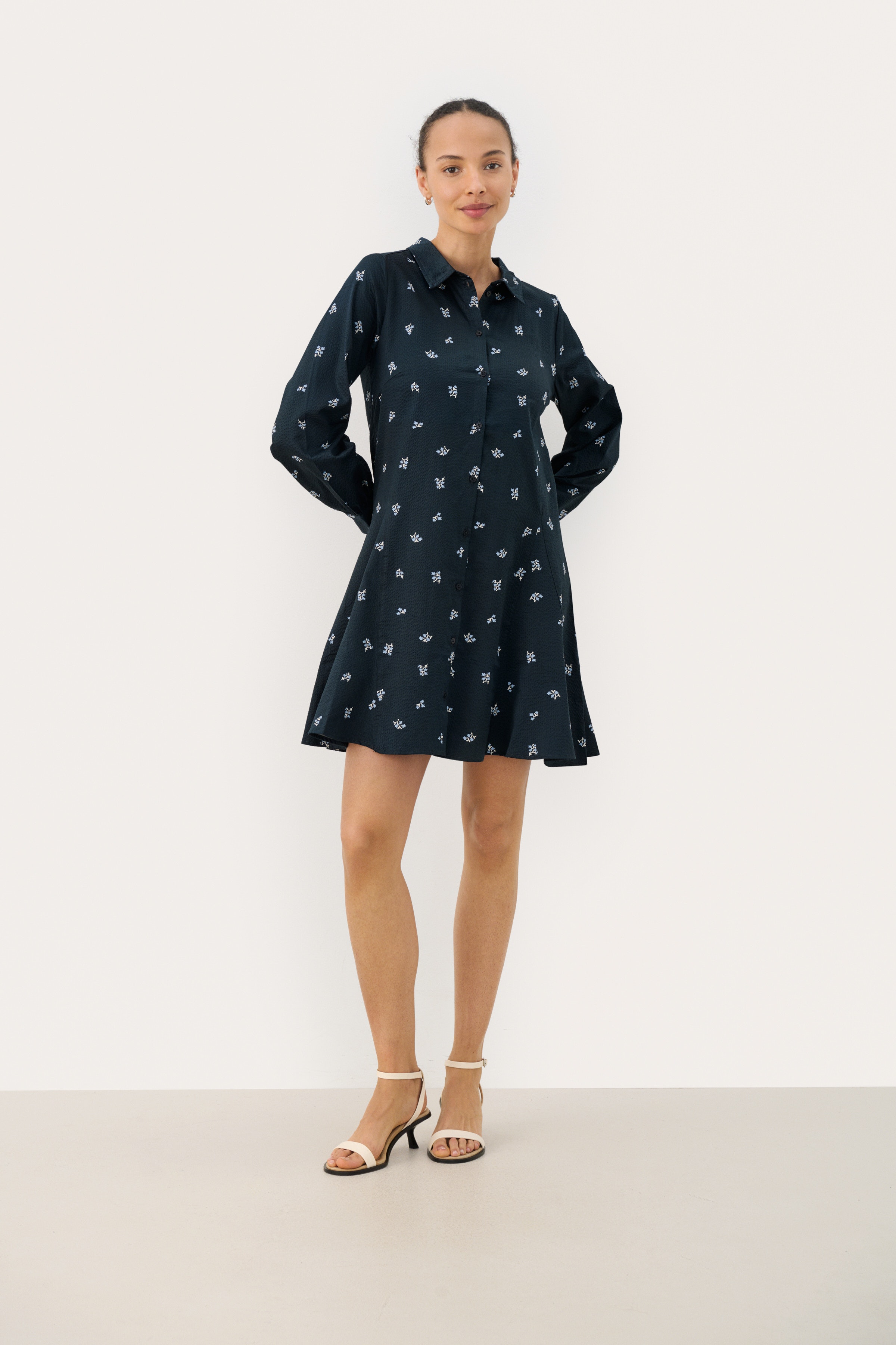 EsilyaPW Klänning LOOKBOOK FRONT 30309555-303688