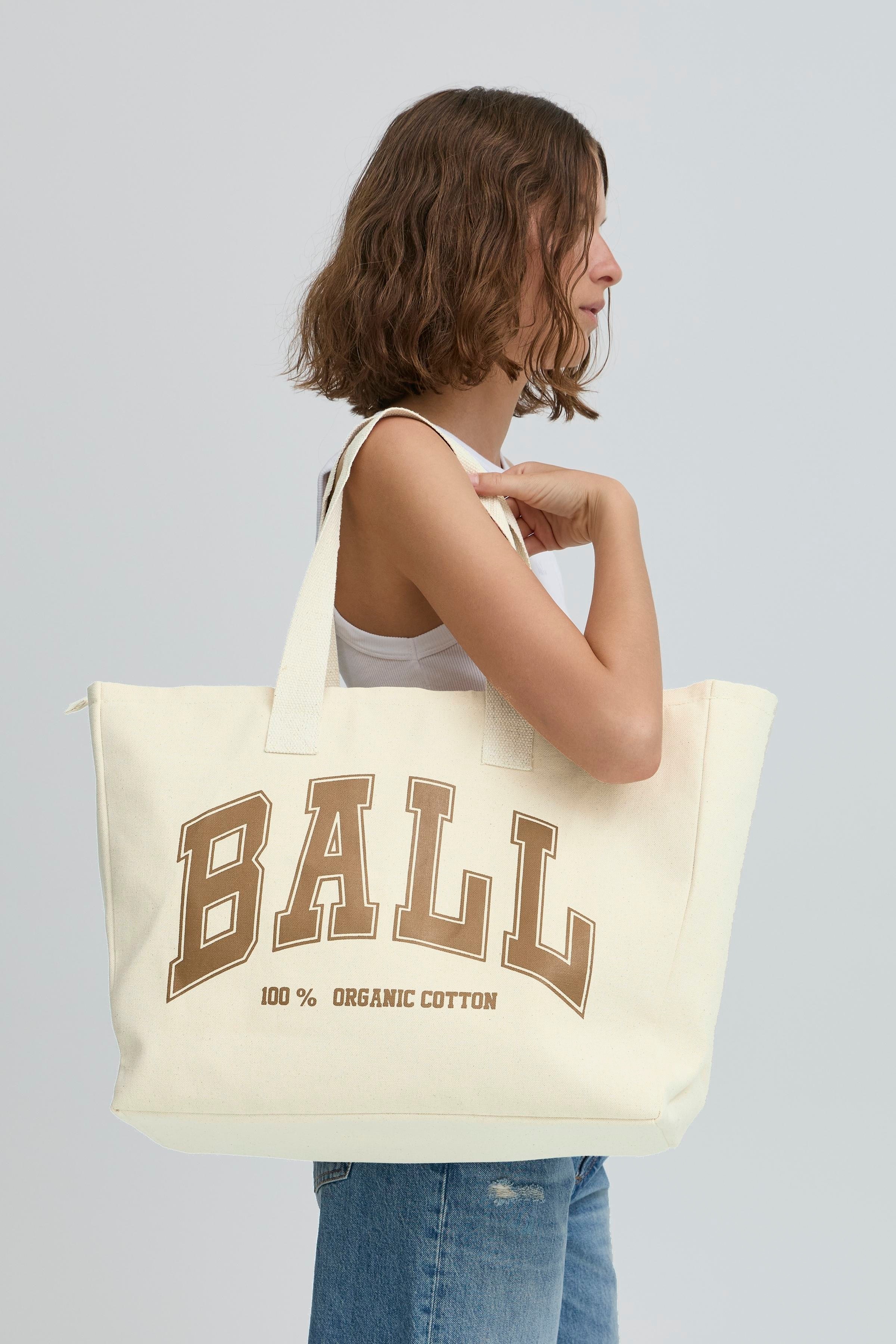 D. ROLF BAGS LOOKBOOK FRONT 50400028-181019