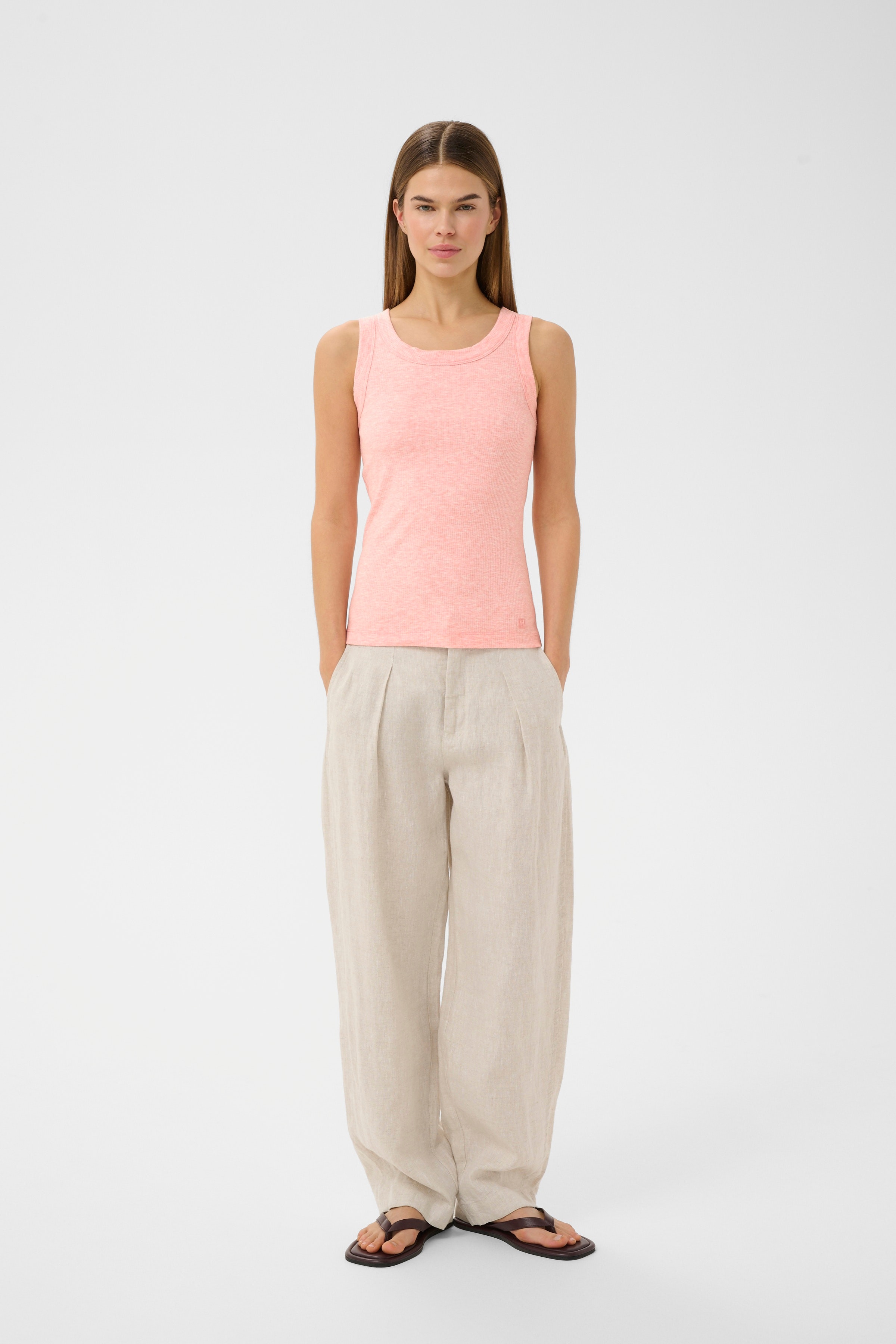 DagnaIW Top LOOKBOOK FRONT 30106863-1419111