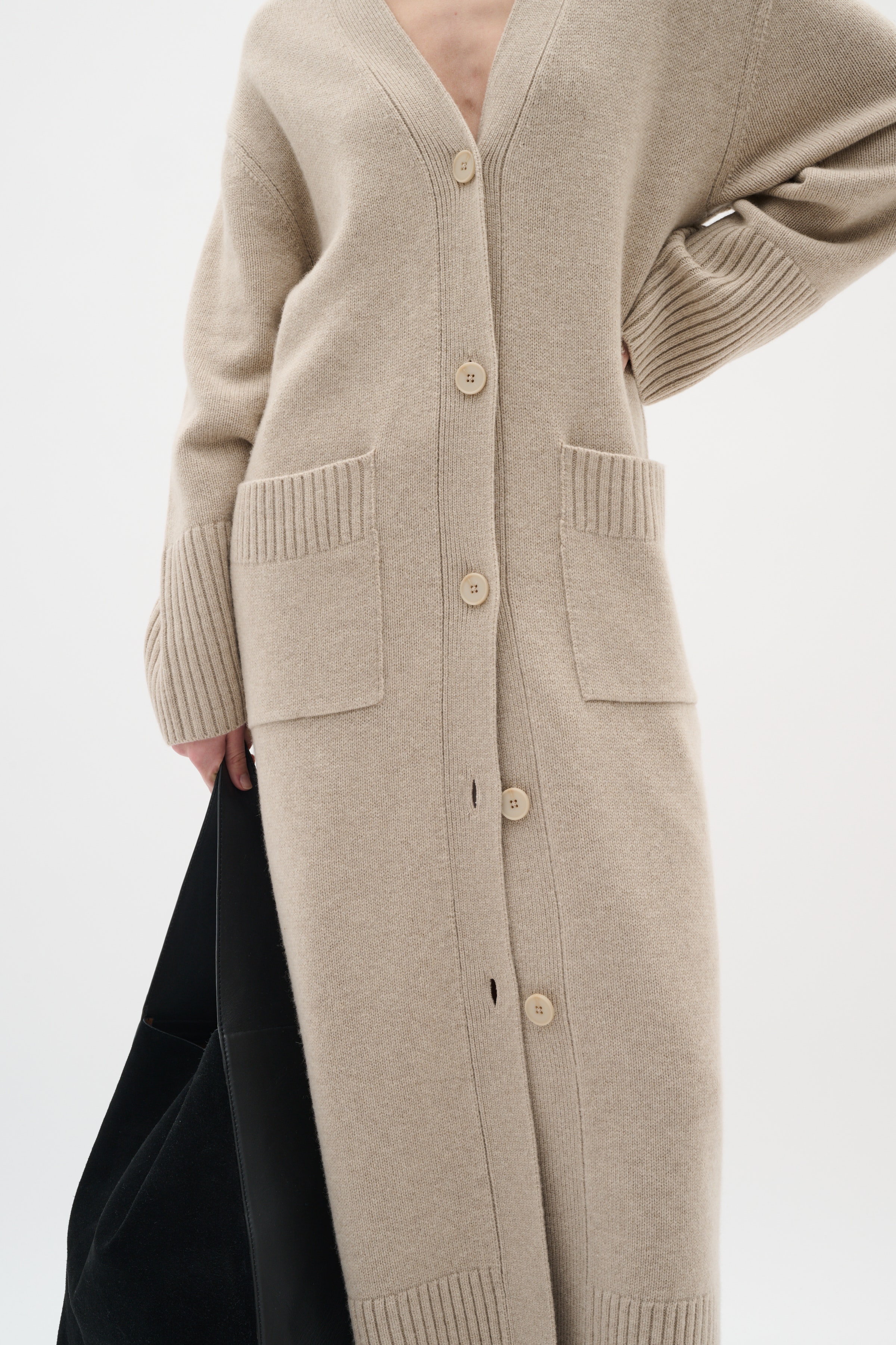 GeaIW Kaxy Cardigan LOOKBOOK FRONT 30110926-1304031
