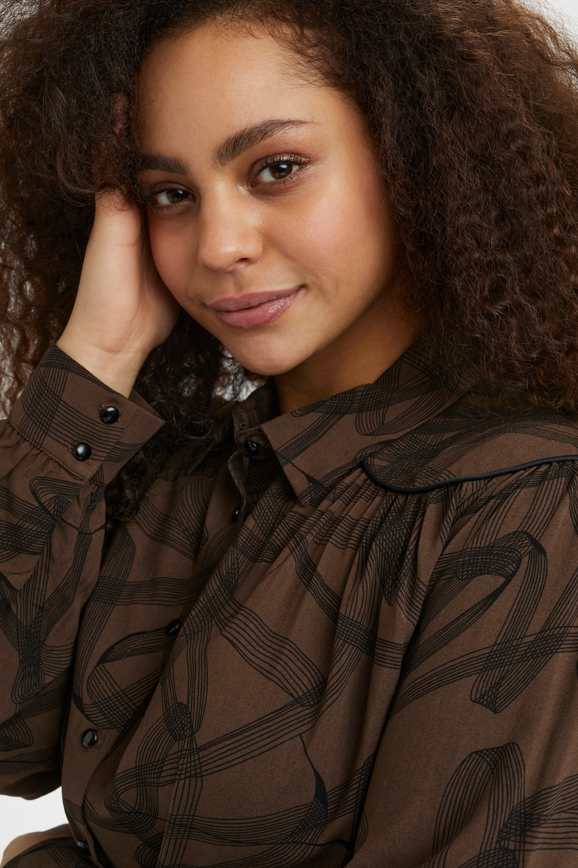 KCbilla Long sleeved shirt LOOKBOOK DETAIL 10580545-101732