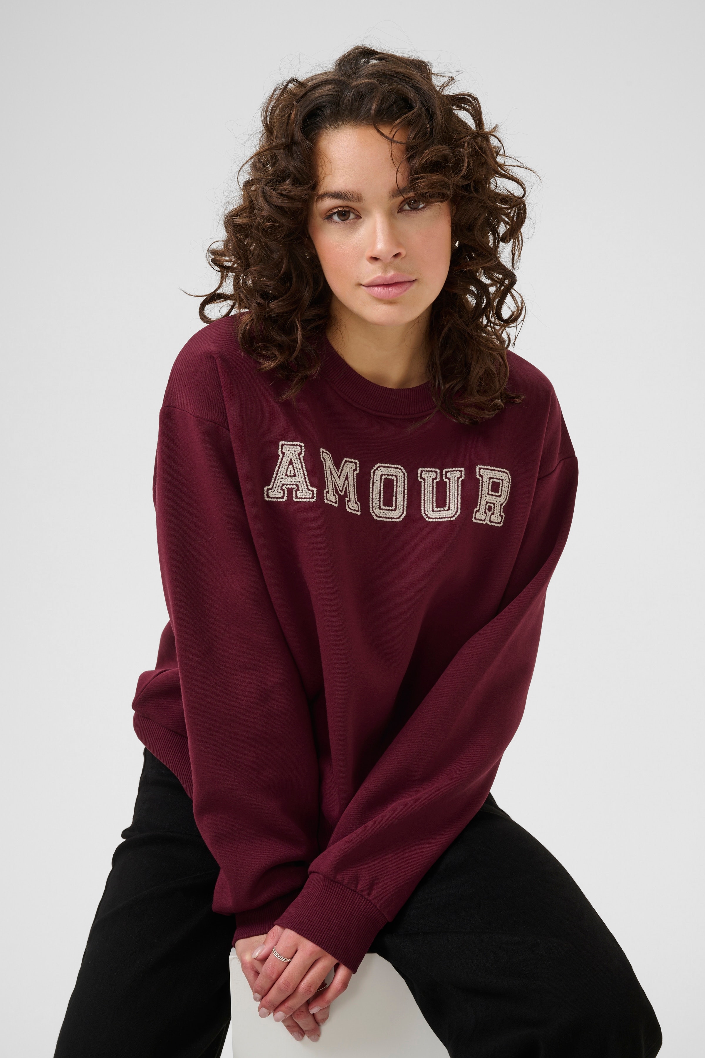 KAelenora Sweatshirt LOOKBOOK DETAIL 10510672-108314