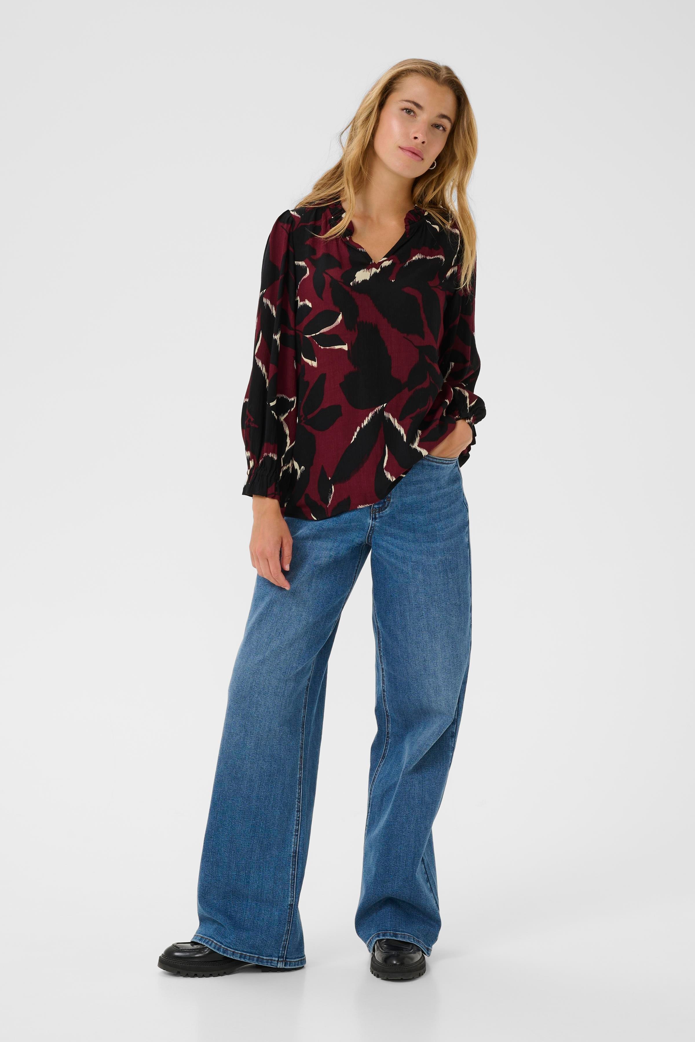 KAlinda Bluse LOOKBOOK FRONT 10510742-108224