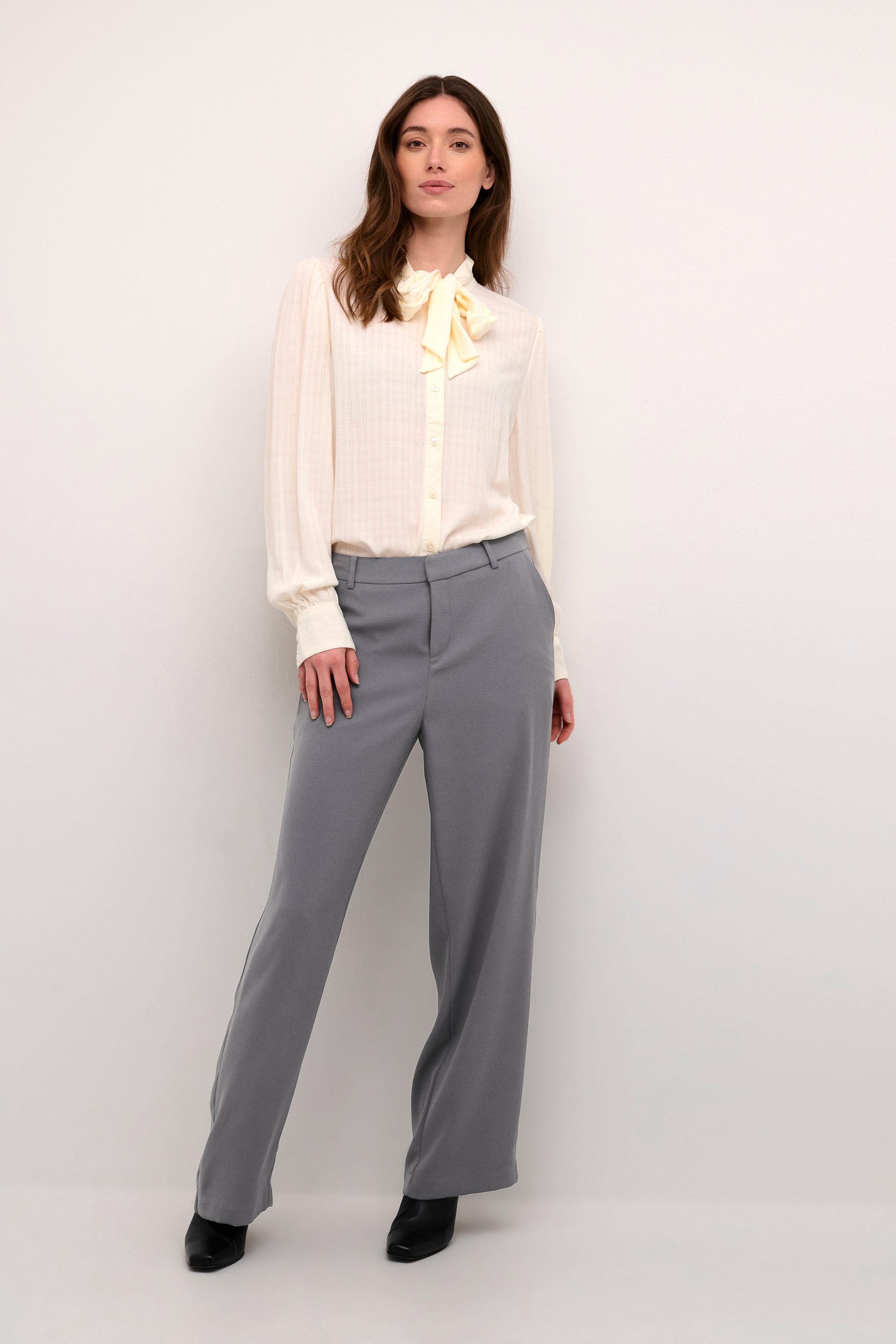 CRCocamia Trousers LOOKBOOK FRONT 10611708-180201