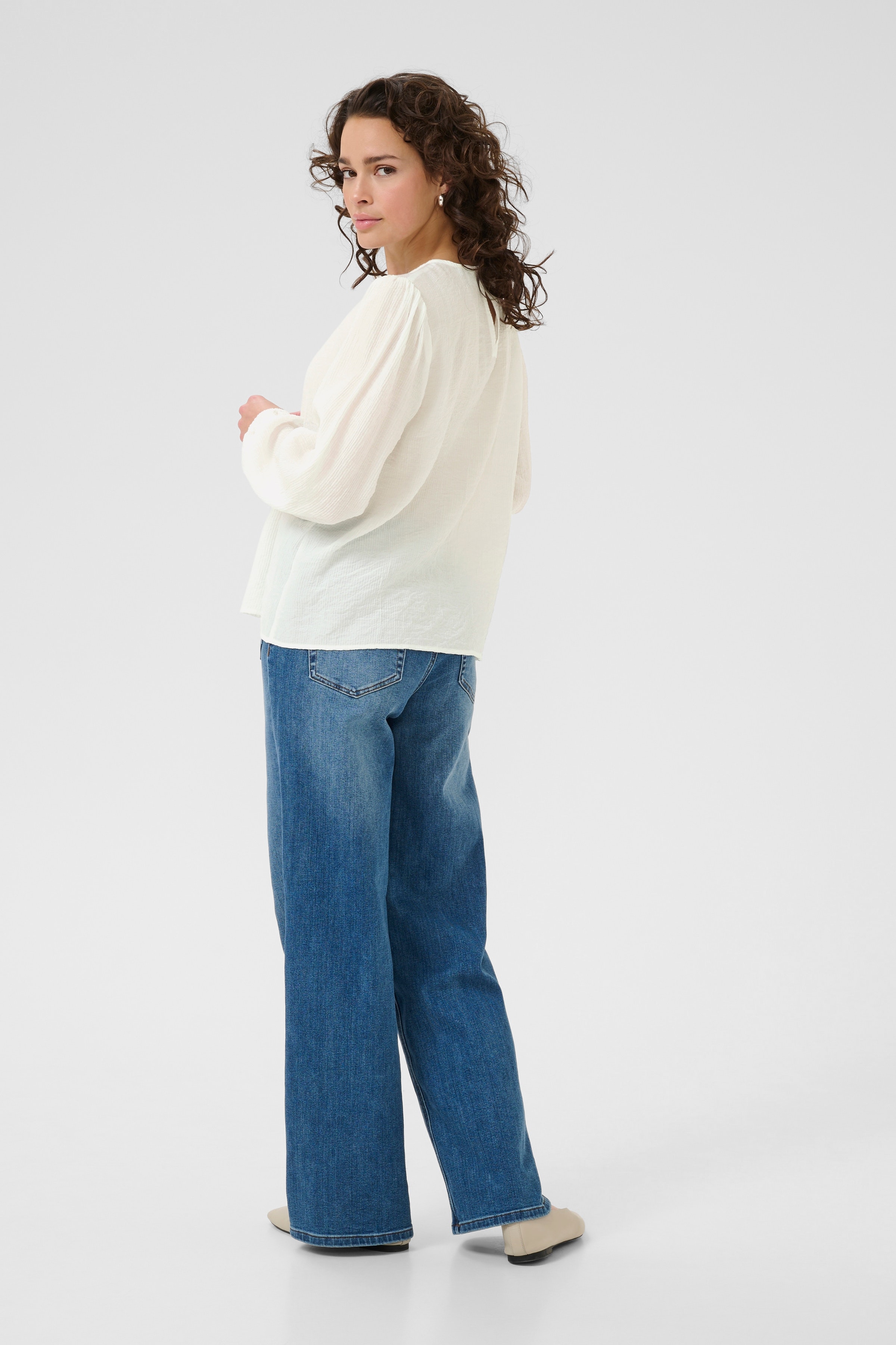 KAvivy Blus LOOKBOOK BACK 10510698-110602