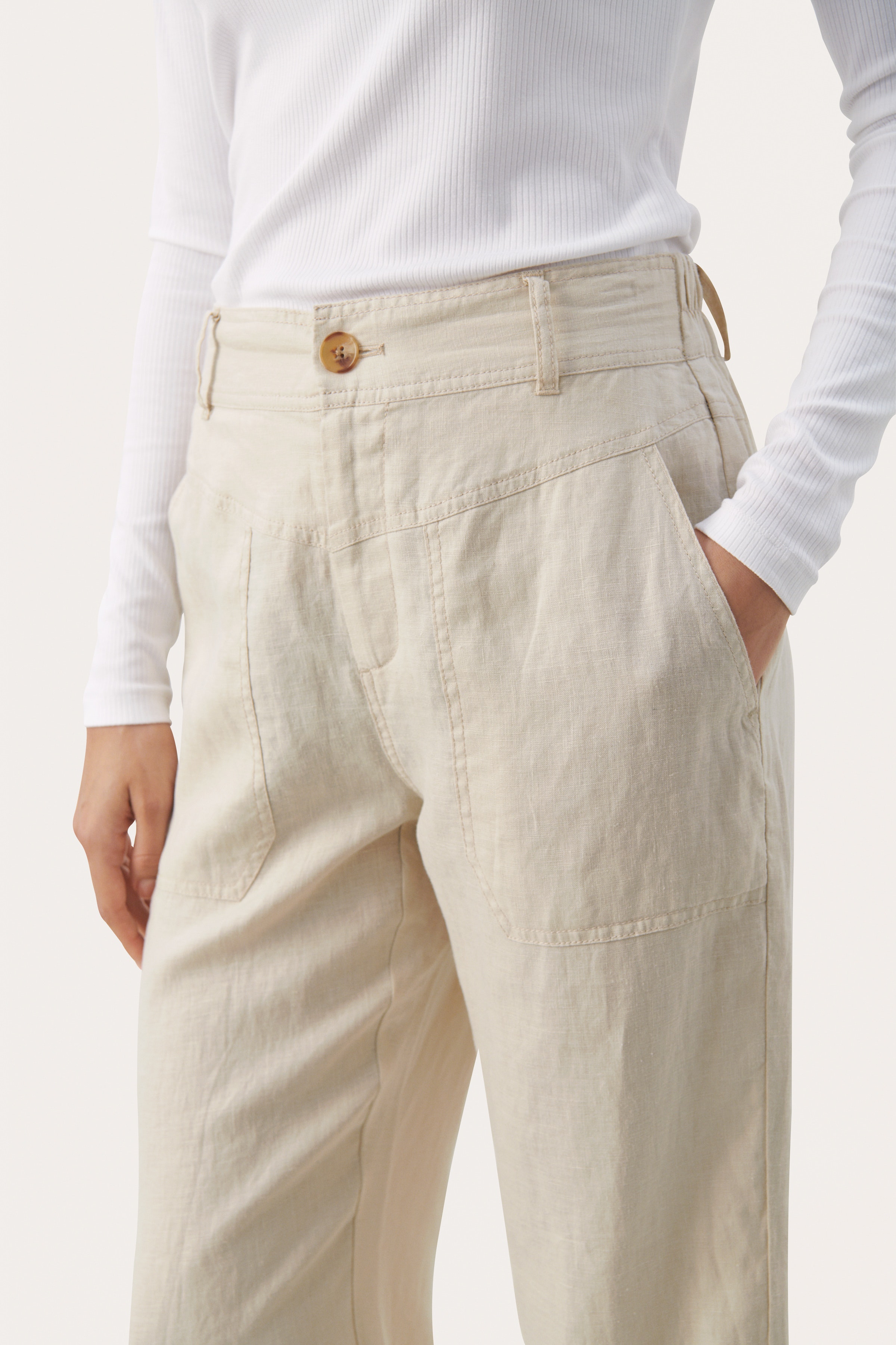 ShenasPW Linen trousers LOOKBOOK DETAIL 30308509-130400