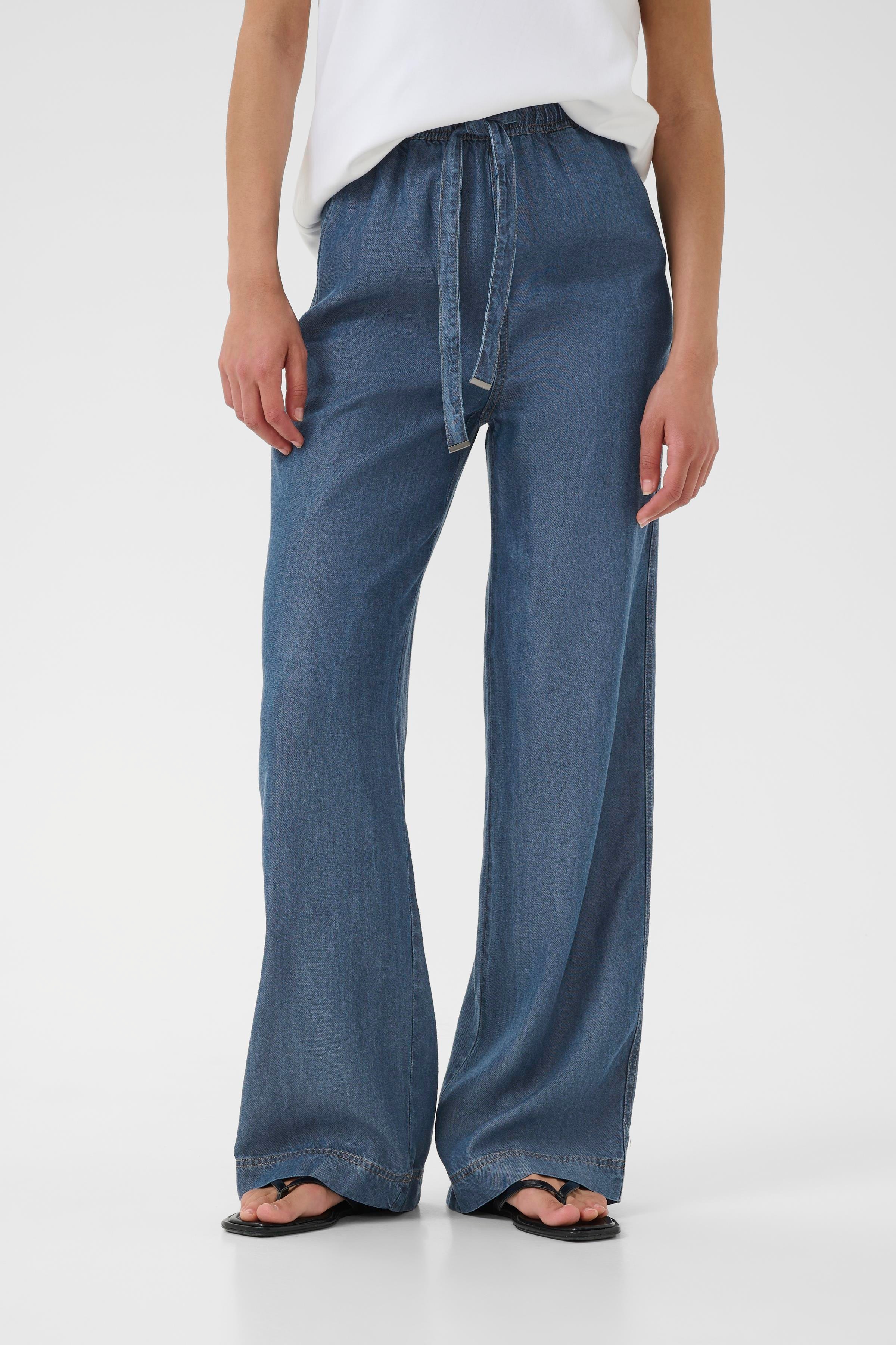 PhilipaIW Trousers LOOKBOOK FRONT 30109178-301979