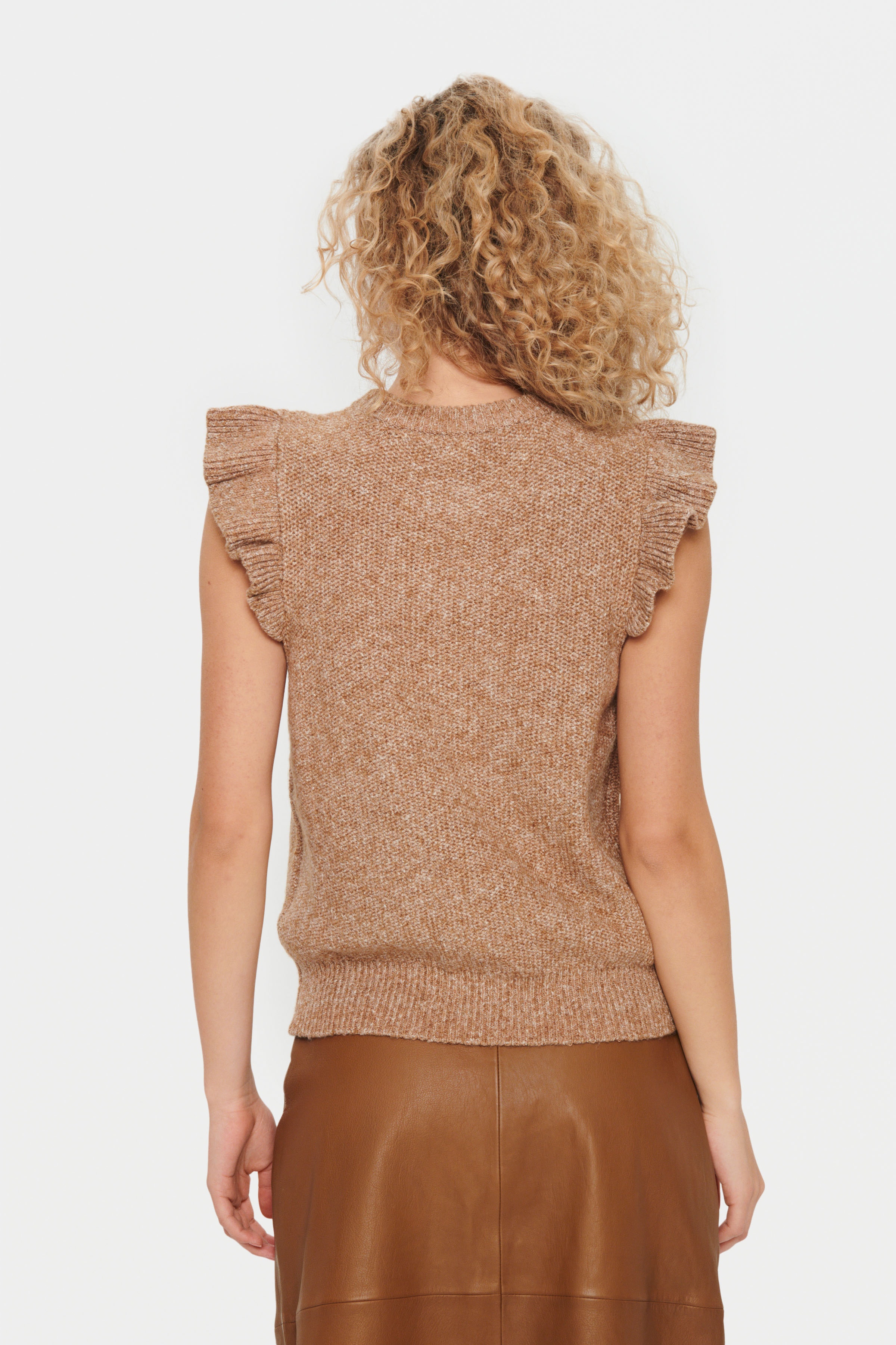 VelaSZ Waistcoat LOOKBOOK FRONT 30512685-1809331