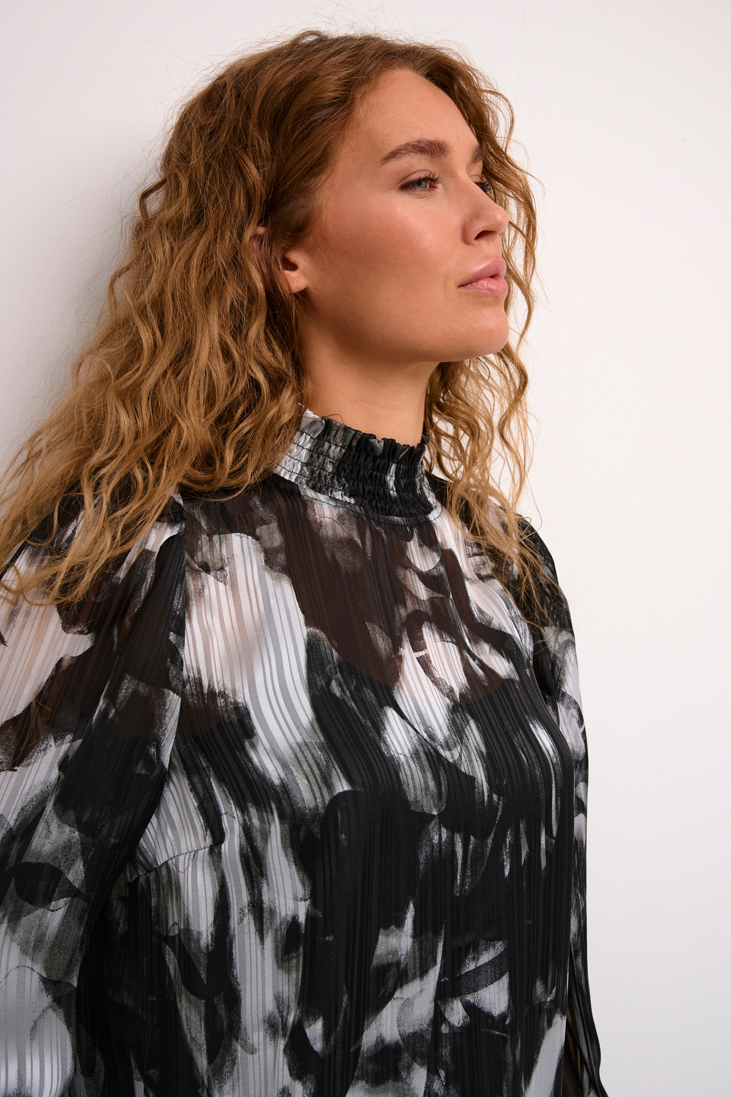 KAlifa Bluse LOOKBOOK DETAIL 10509201-106593