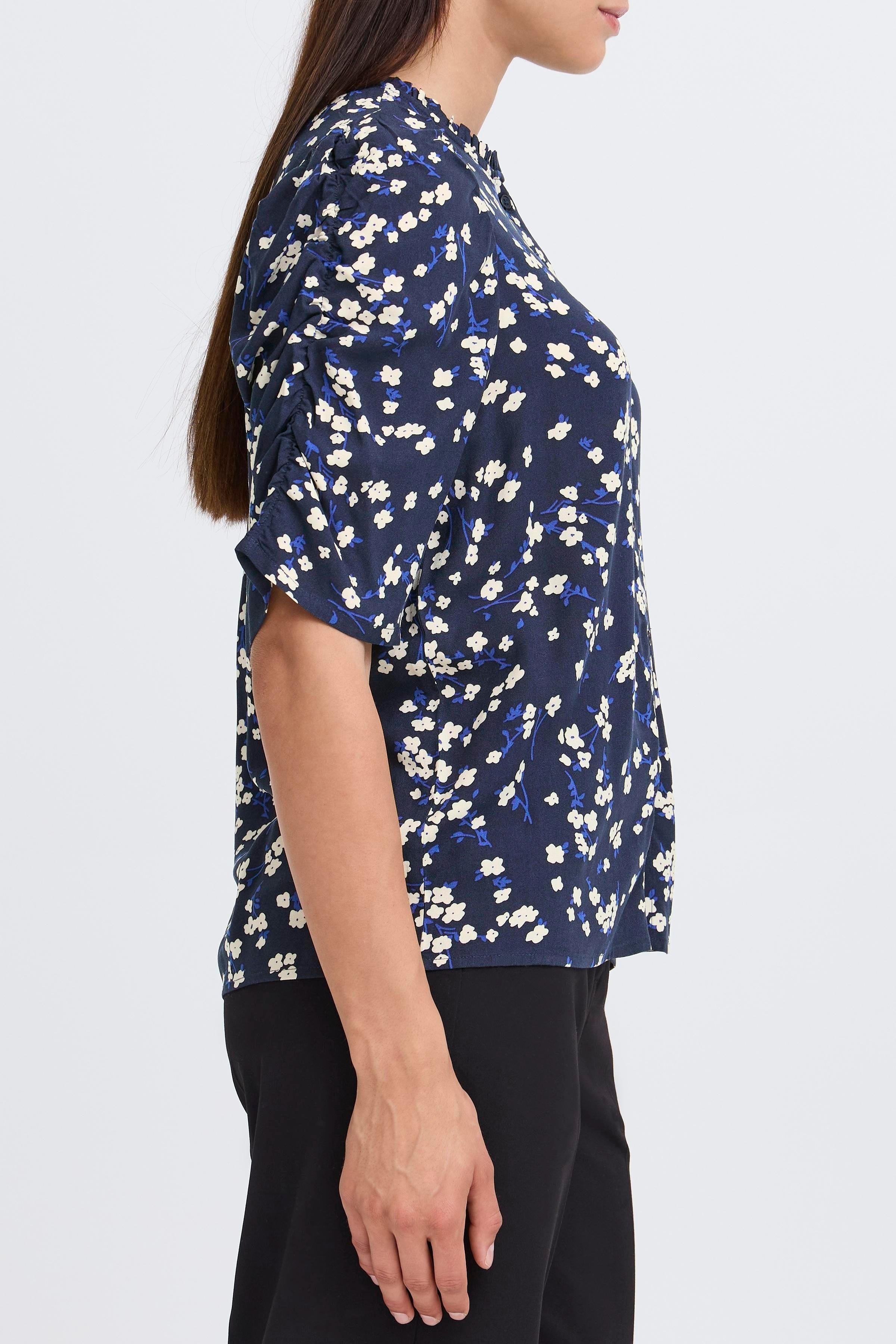 BYJOSA Bluse LOOKBOOK DETAIL 20812482-205400