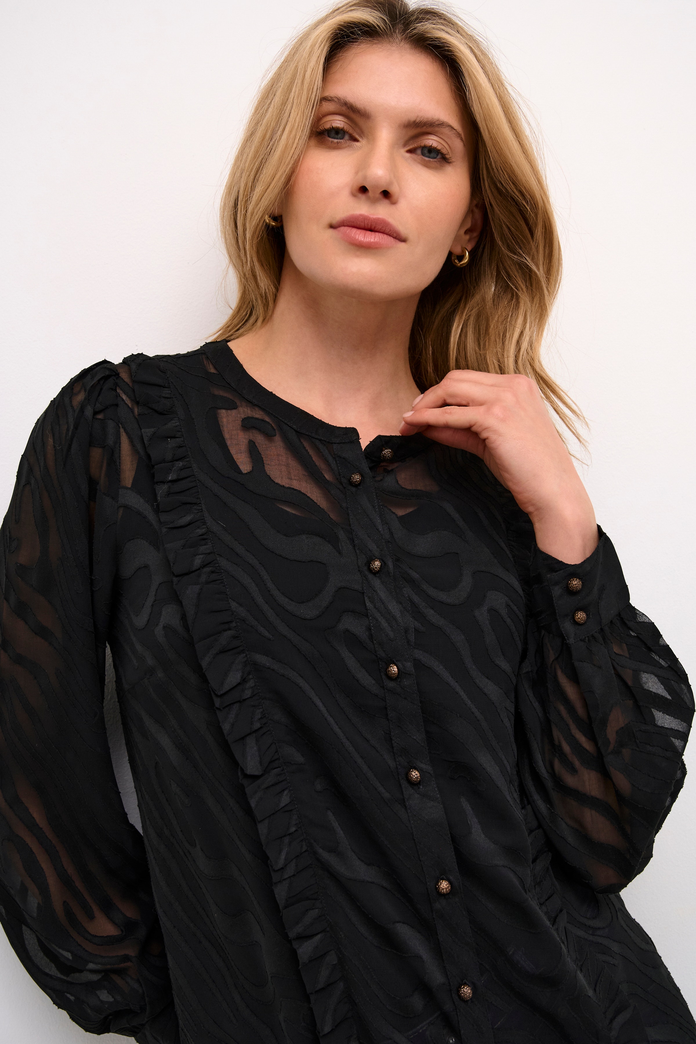 CRYana Blouse LOOKBOOK DETAIL 10611984-100120