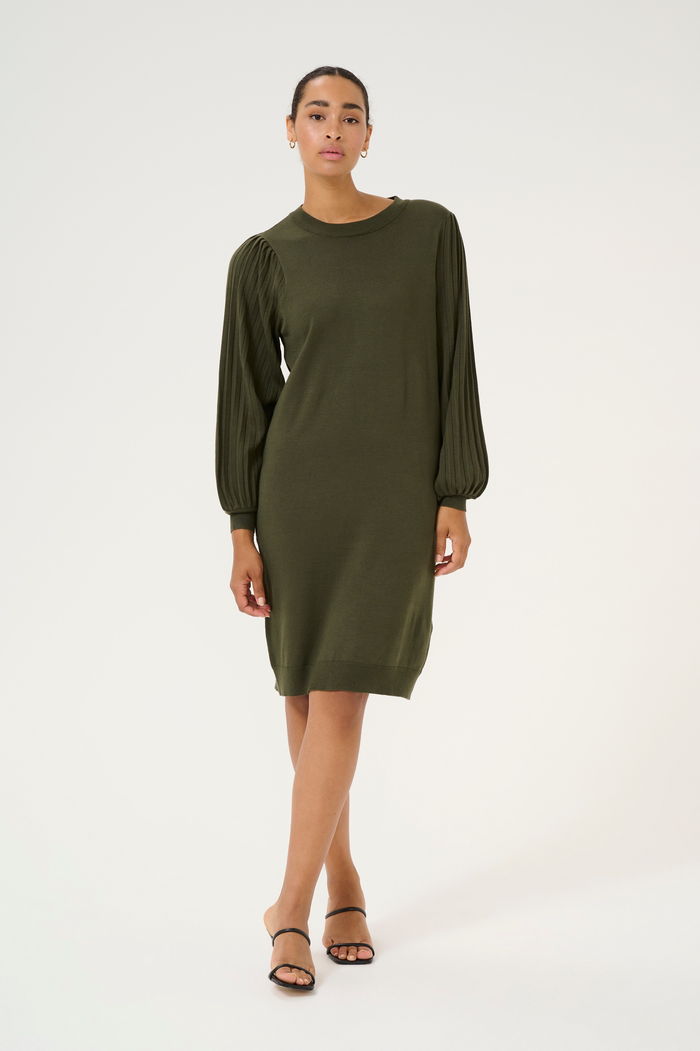 KAjessica Dress LOOKBOOK FRONT 10509241-190414