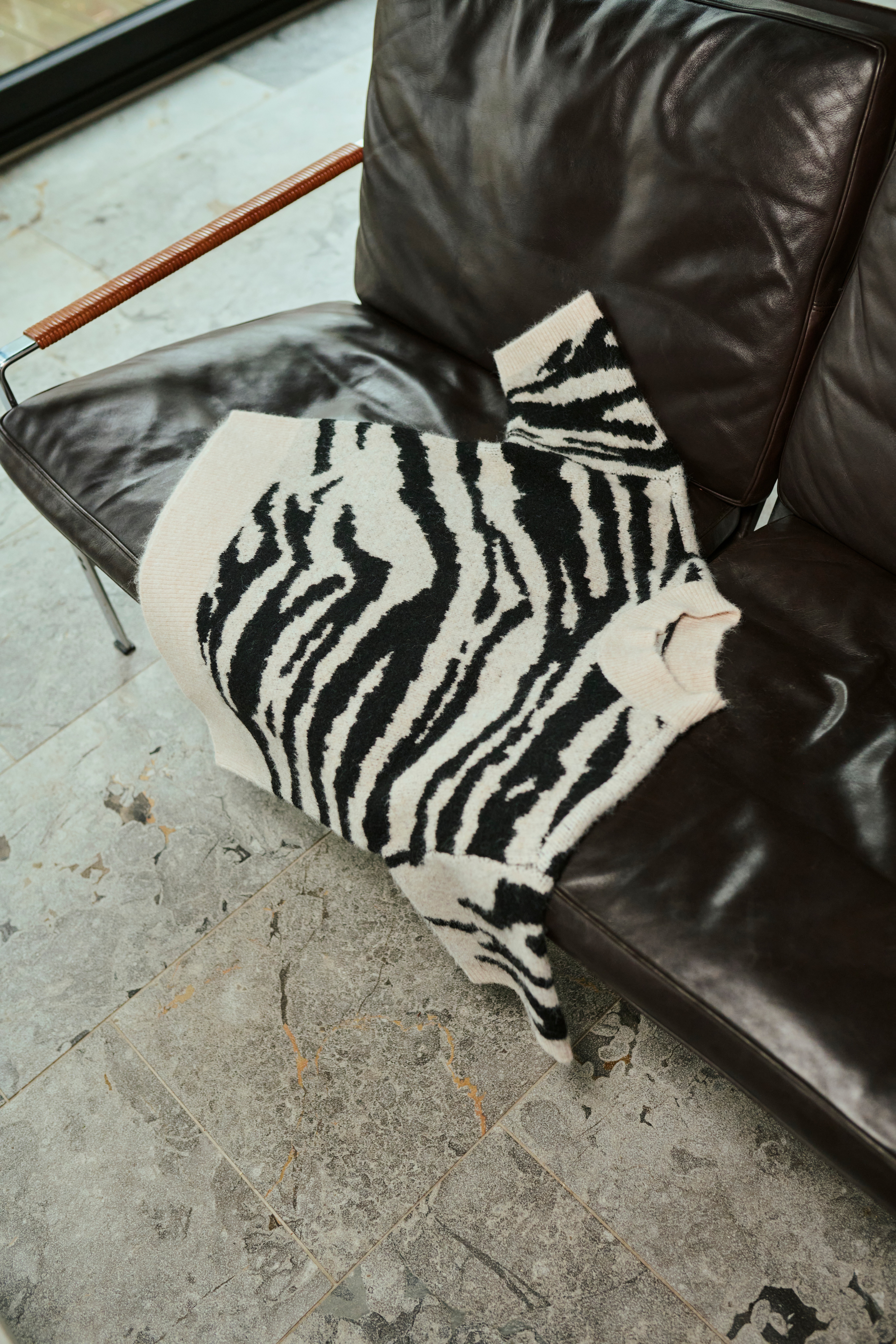 KAsandra Pullover LOCATION NONE 10510453-108299