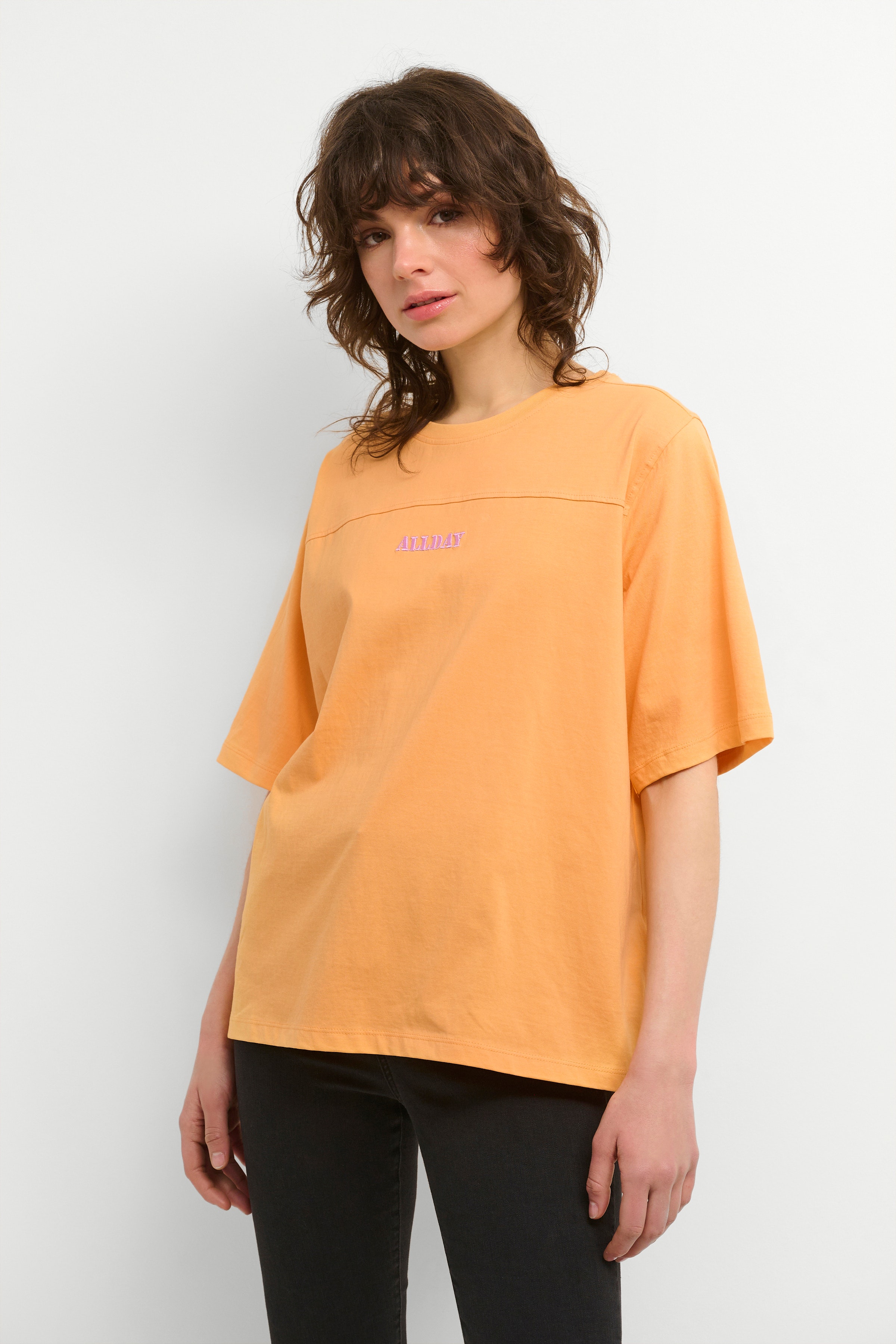 AmandaKB T-shirt LOOKBOOK FRONT 10103764-141128