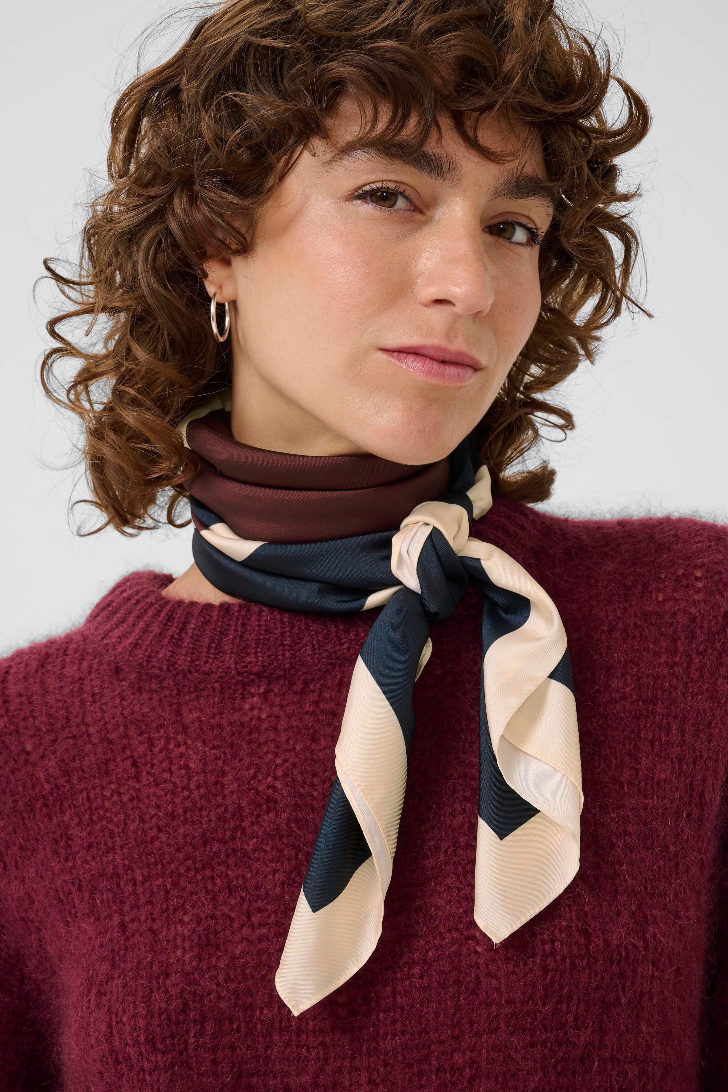 NamiraPW Satin scarf LOOKBOOK FRONT 30306721-304255