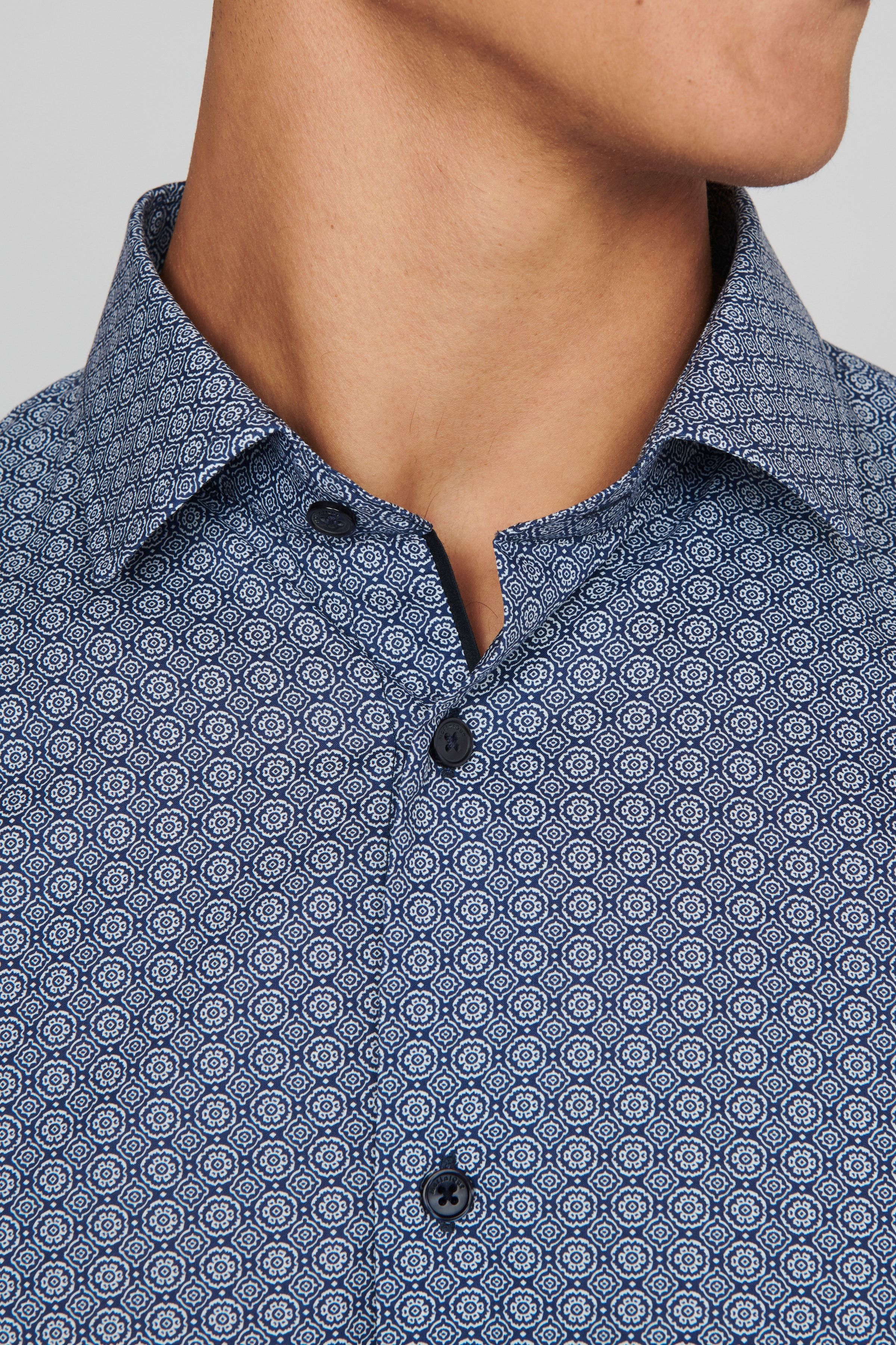 MAtrostol Shirt LOOKBOOK DETAIL 30207176-194028