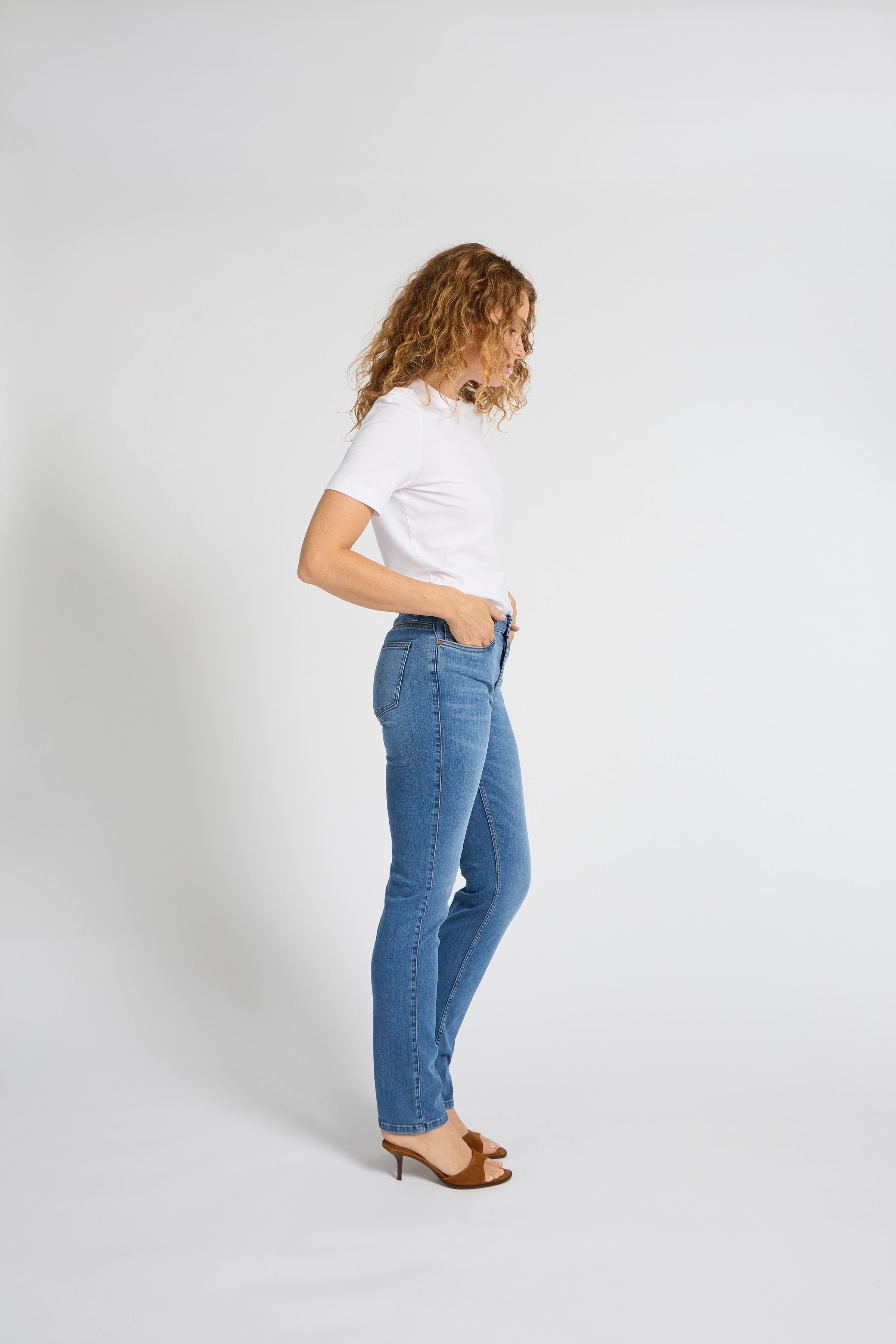 PZEMMA HW Jeans Medium Straight Leg LOCATION NONE 50206336-200005