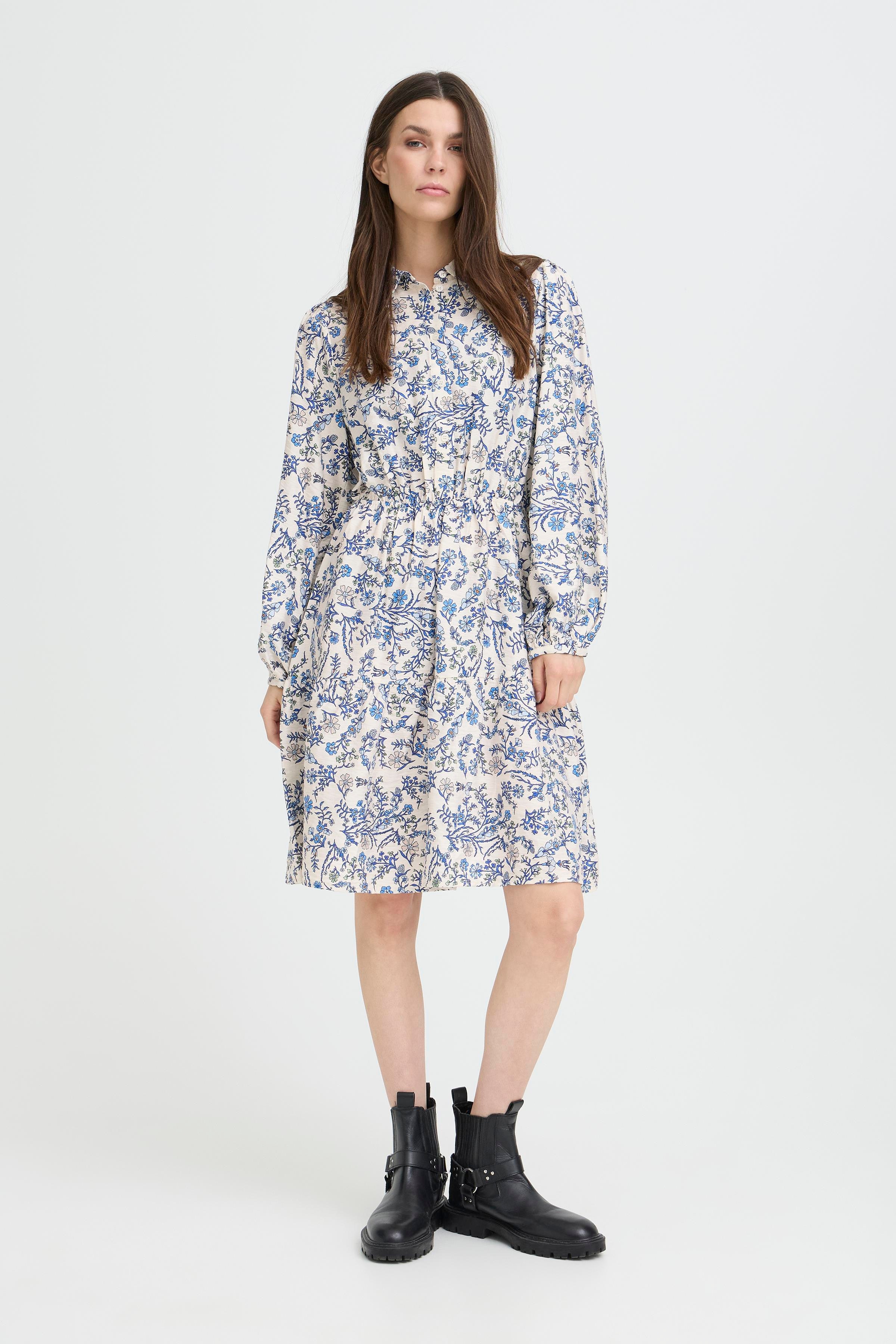 PZABRINA Kjole LOOKBOOK FRONT 50210319-164020