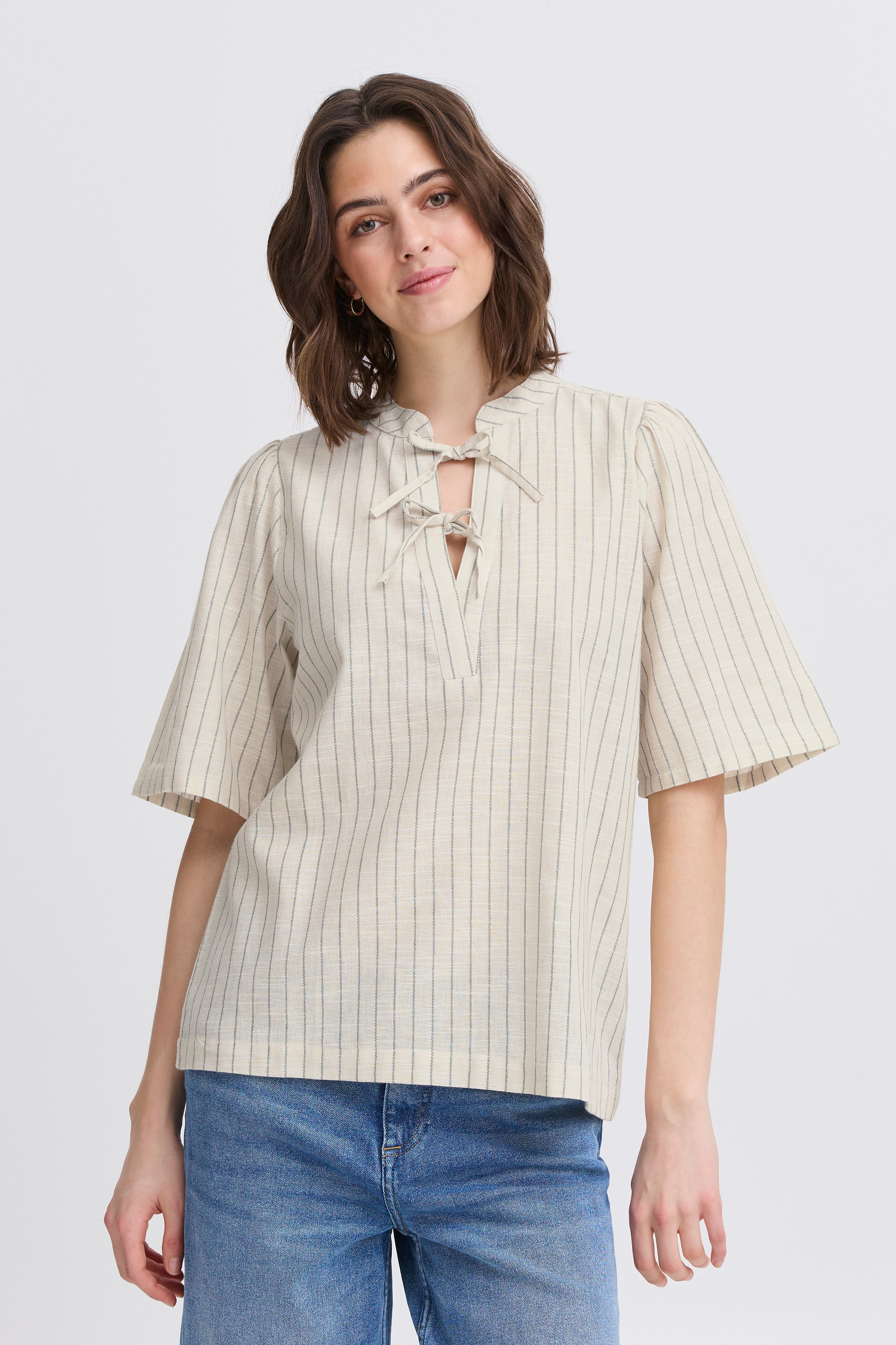 FRBONNIE Blouse LOOKBOOK FRONT 20615802-205102