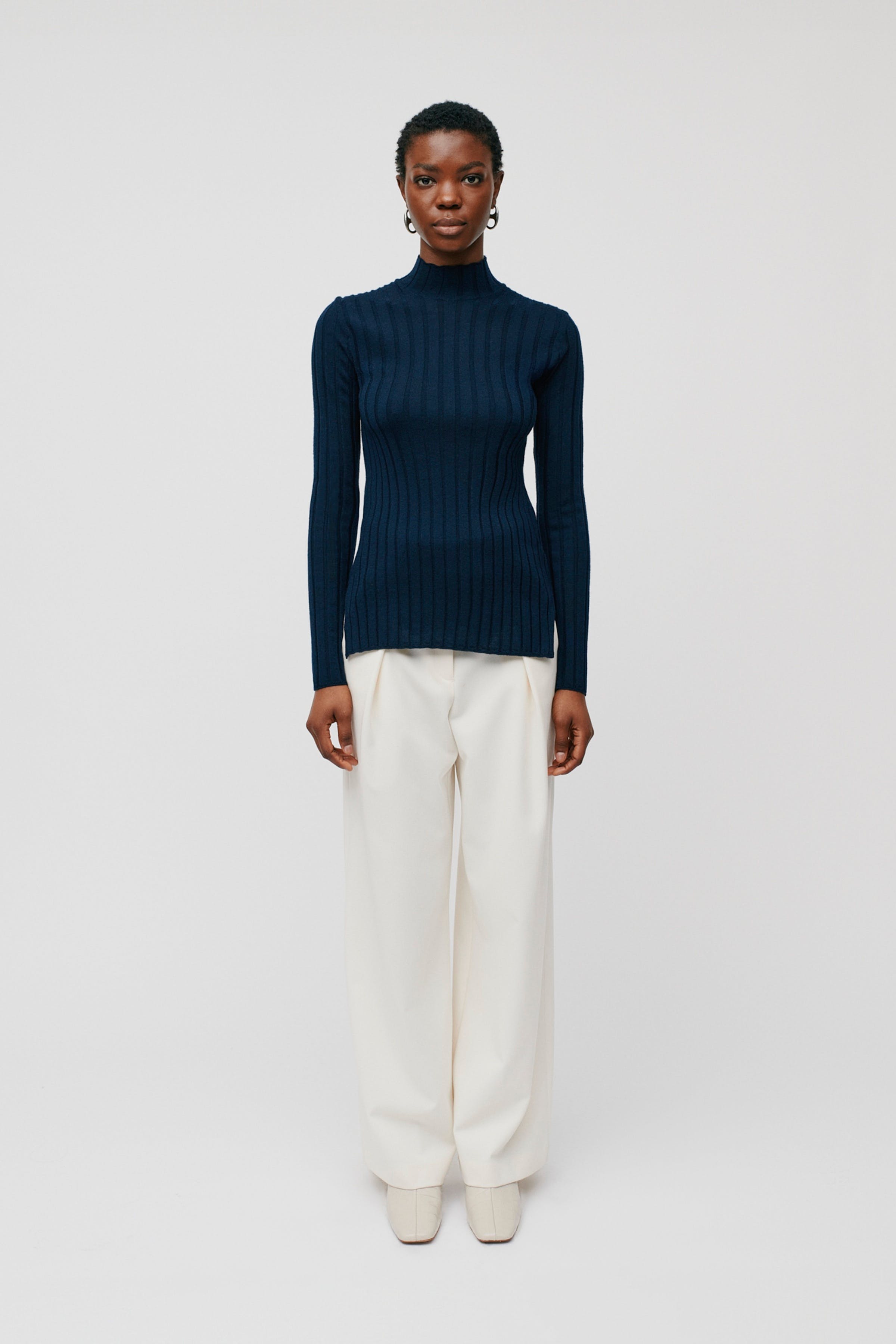 KACY Pullover LOOKBOOK FRONT 30600382-BL900