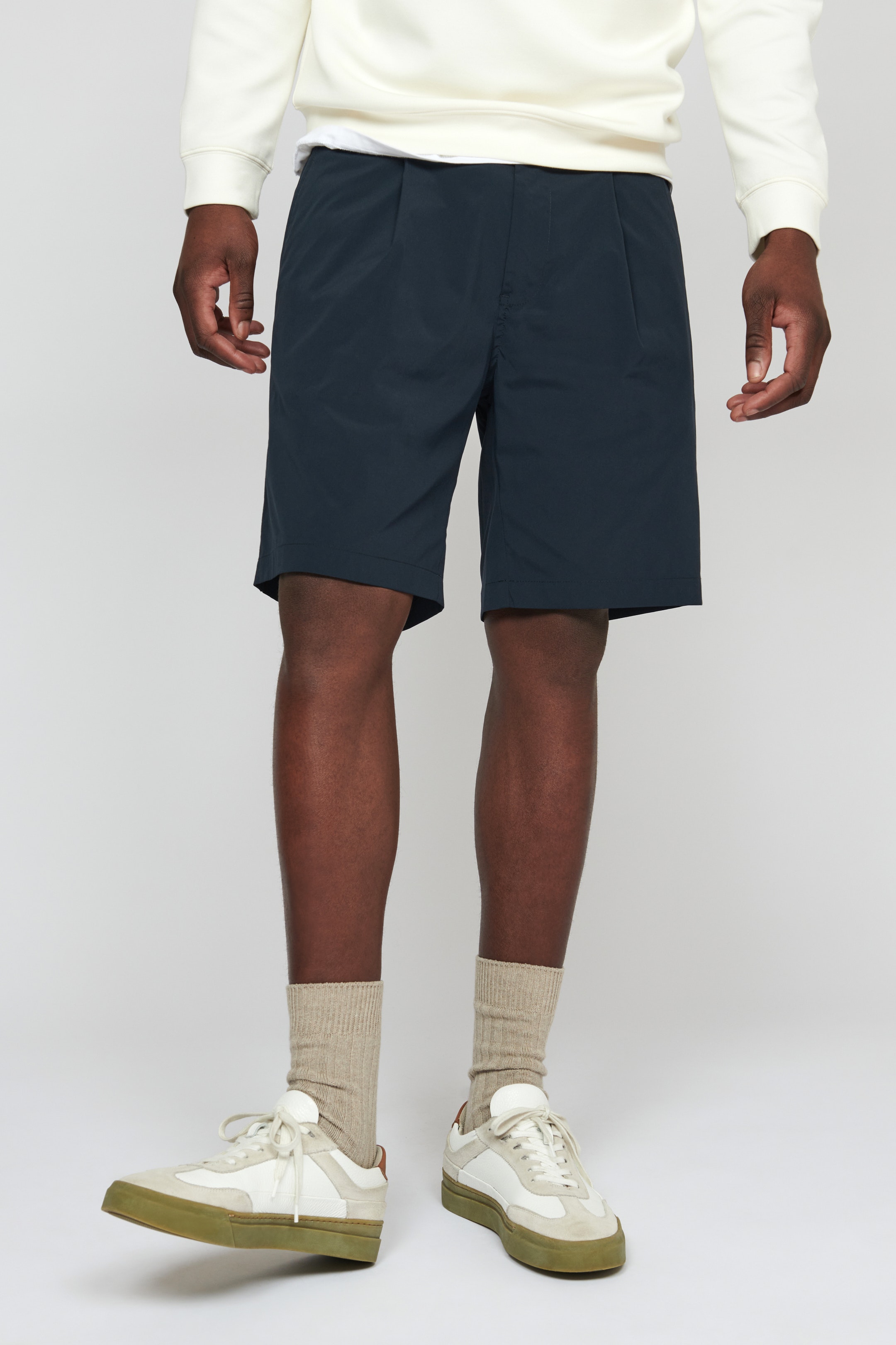 MAhart Shorts LOOKBOOK FRONT 30207389-194011