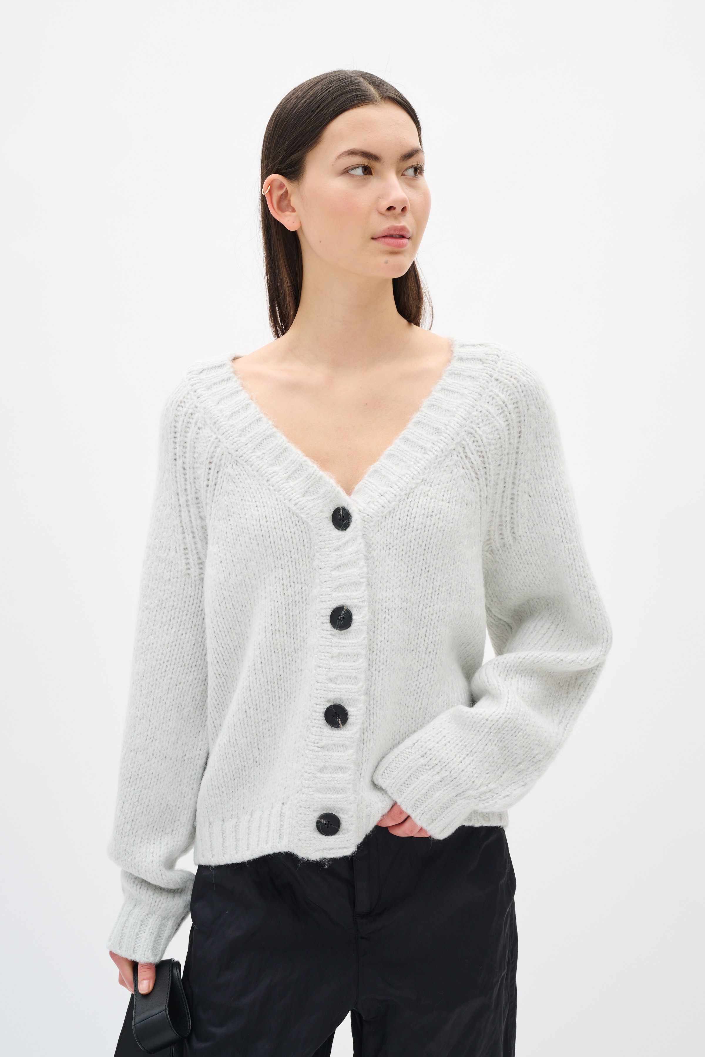 TROAIW Cardigan LOOKBOOK FRONT 30112051-110701