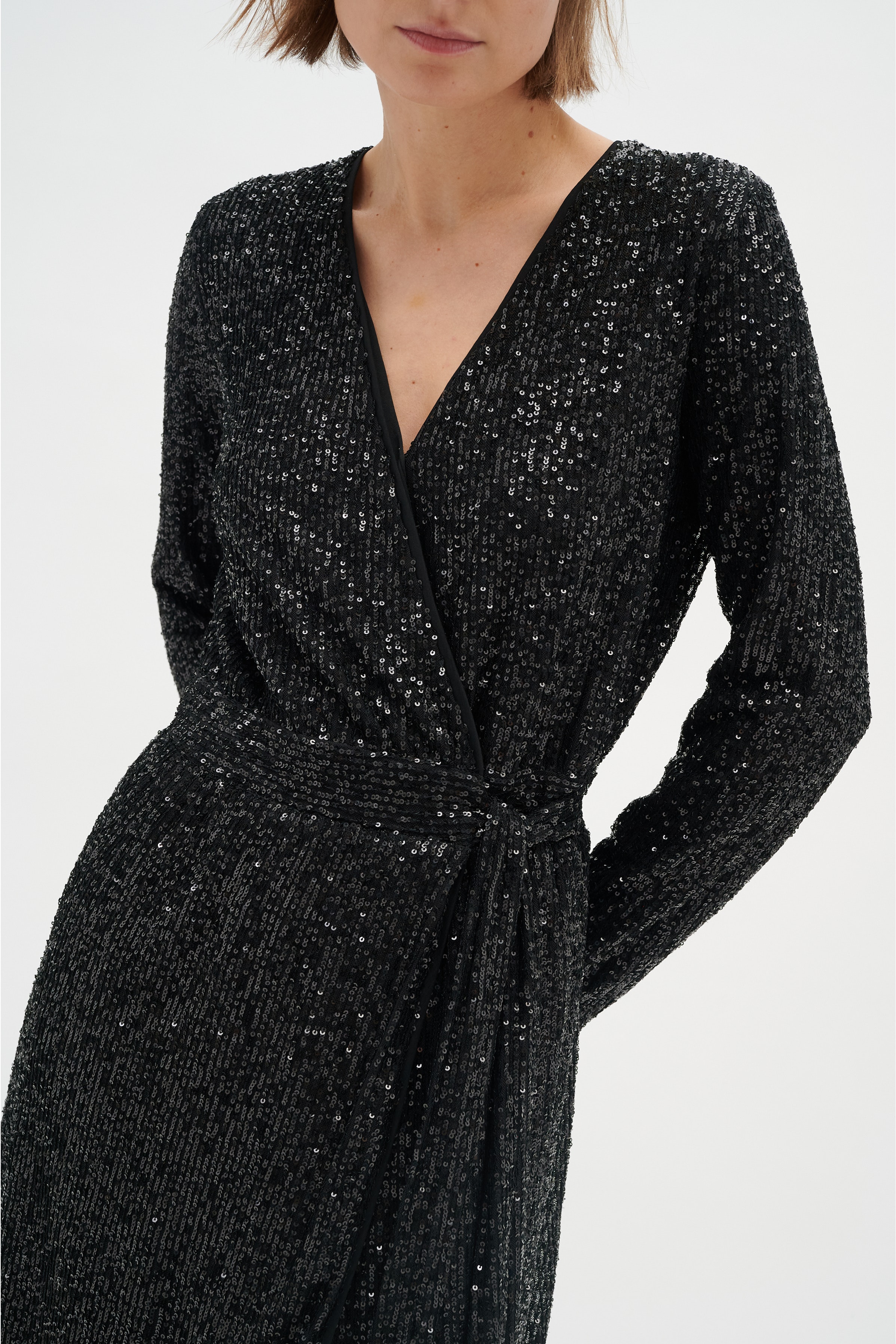 JarjarIW Sequin Dress LOOKBOOK DETAIL 30108866-194008