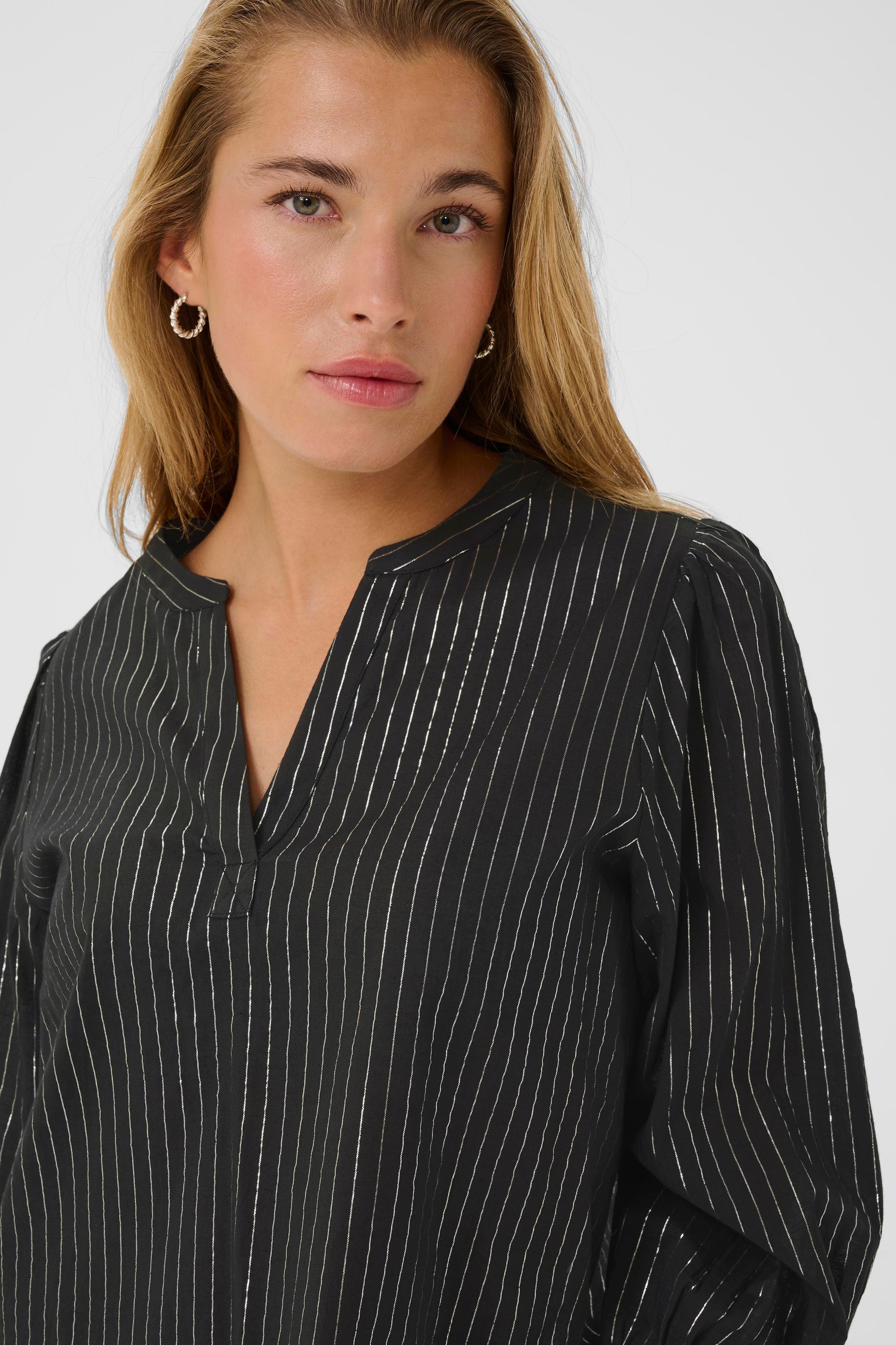 KAluise Blus LOOKBOOK DETAIL 10511016-100121