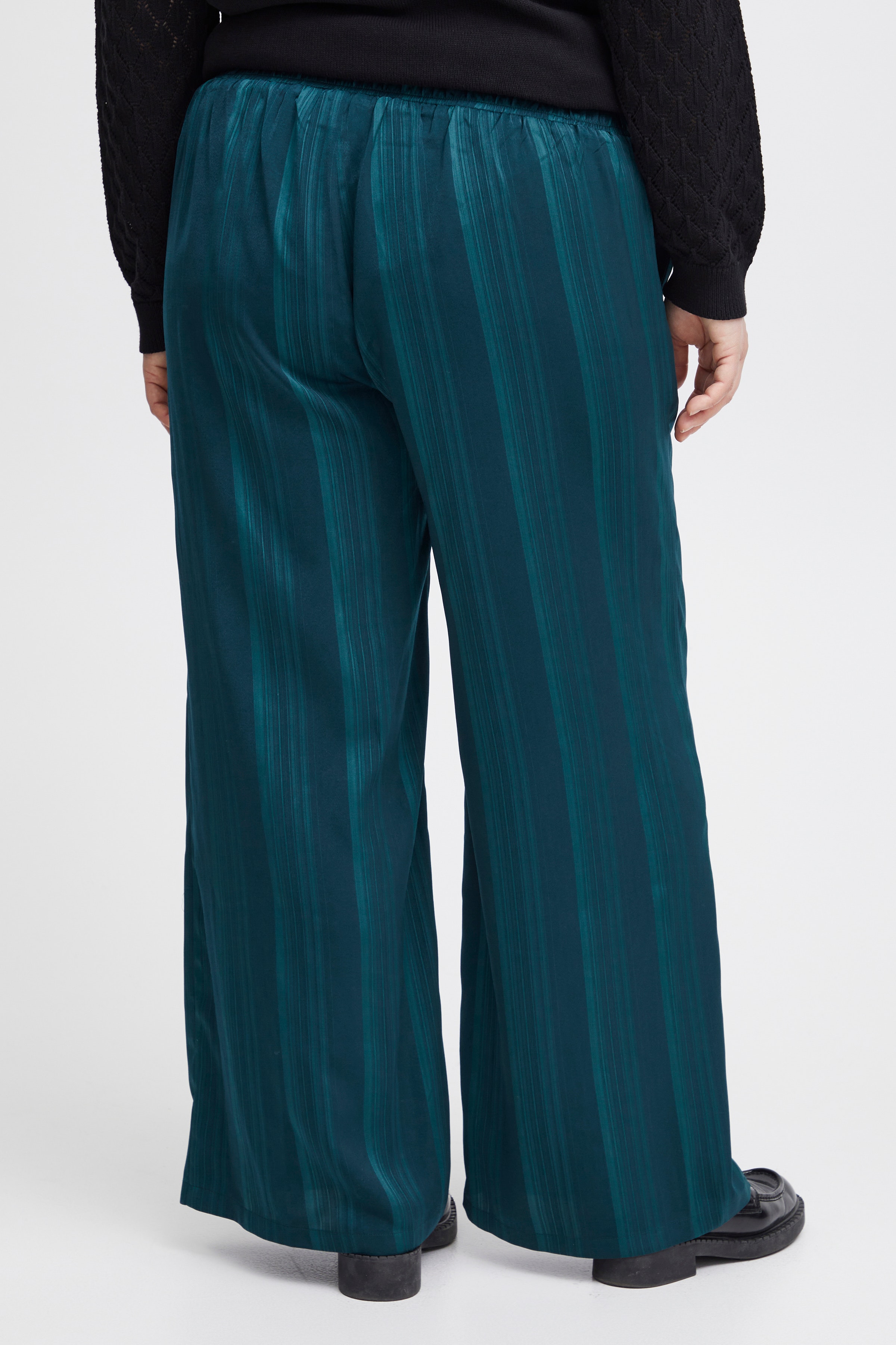 FPYNDA Trousers LOOKBOOK FRONT 20613094-195320