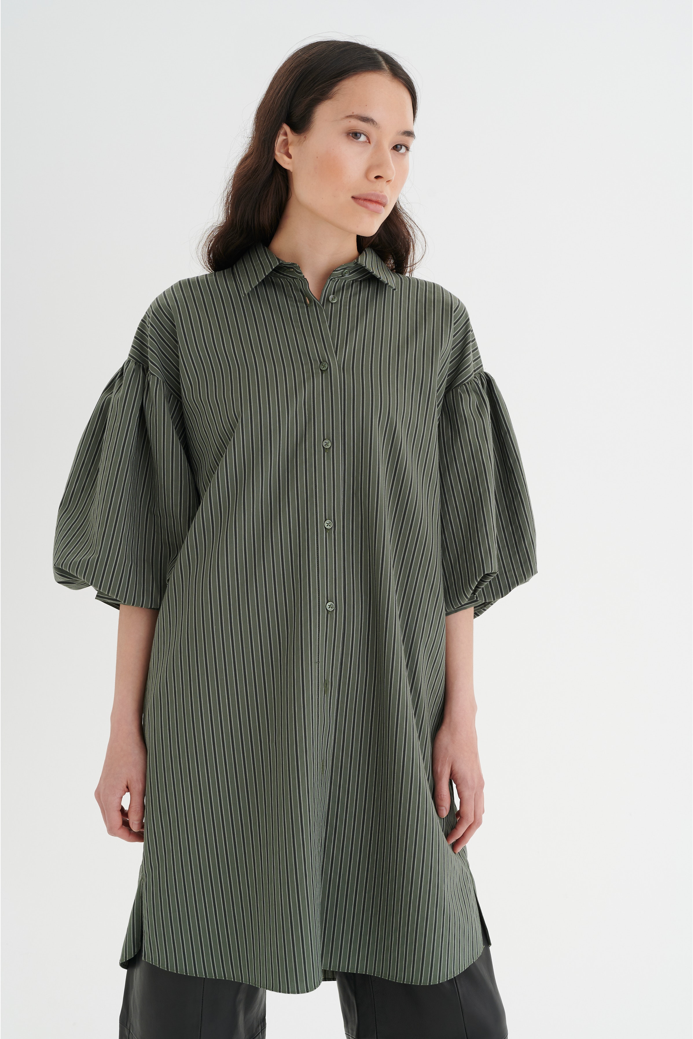 YokoIW Kjole LOOKBOOK FRONT 30106415-300820