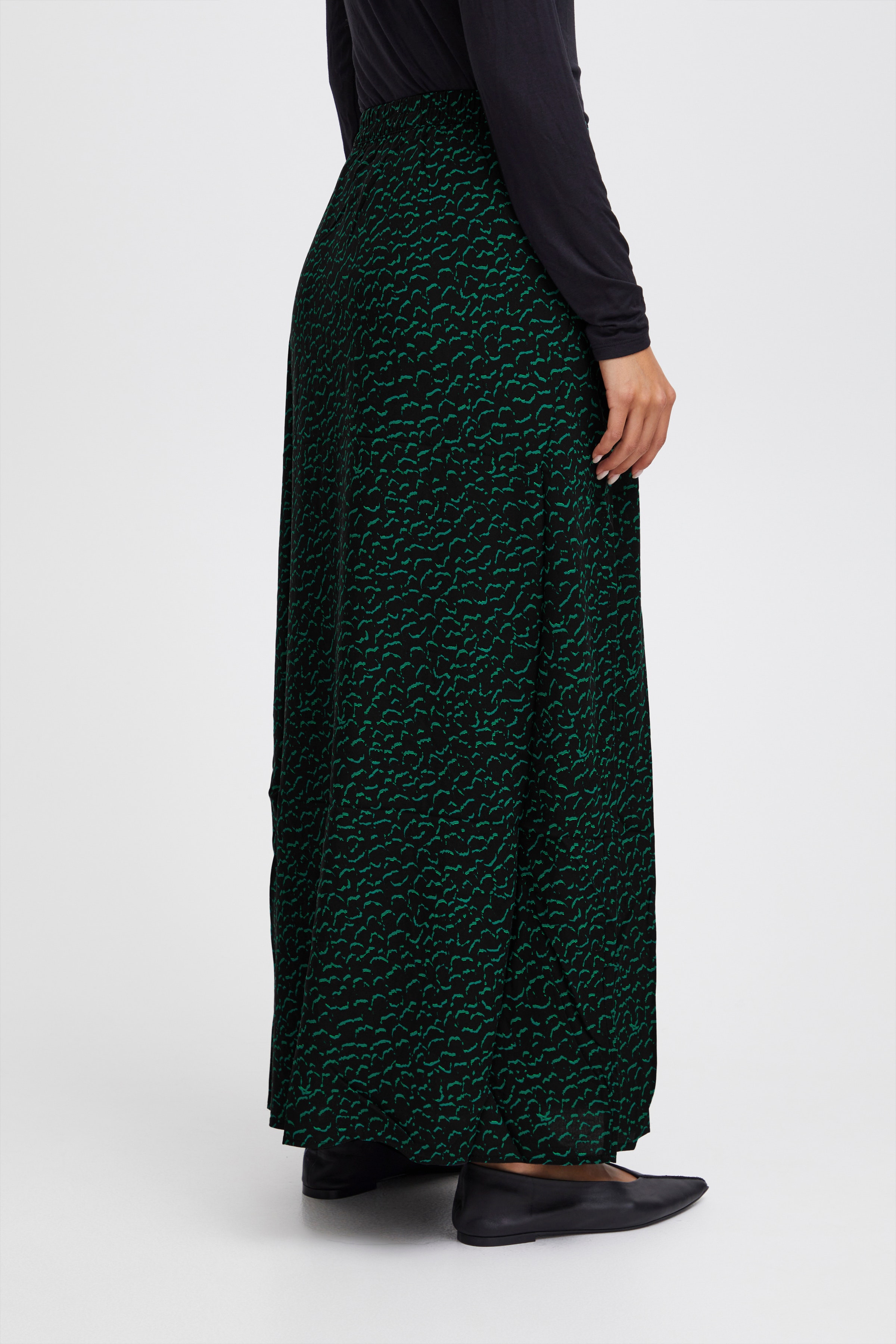 IHVERA Skirt LOOKBOOK BACK 20119325-202167