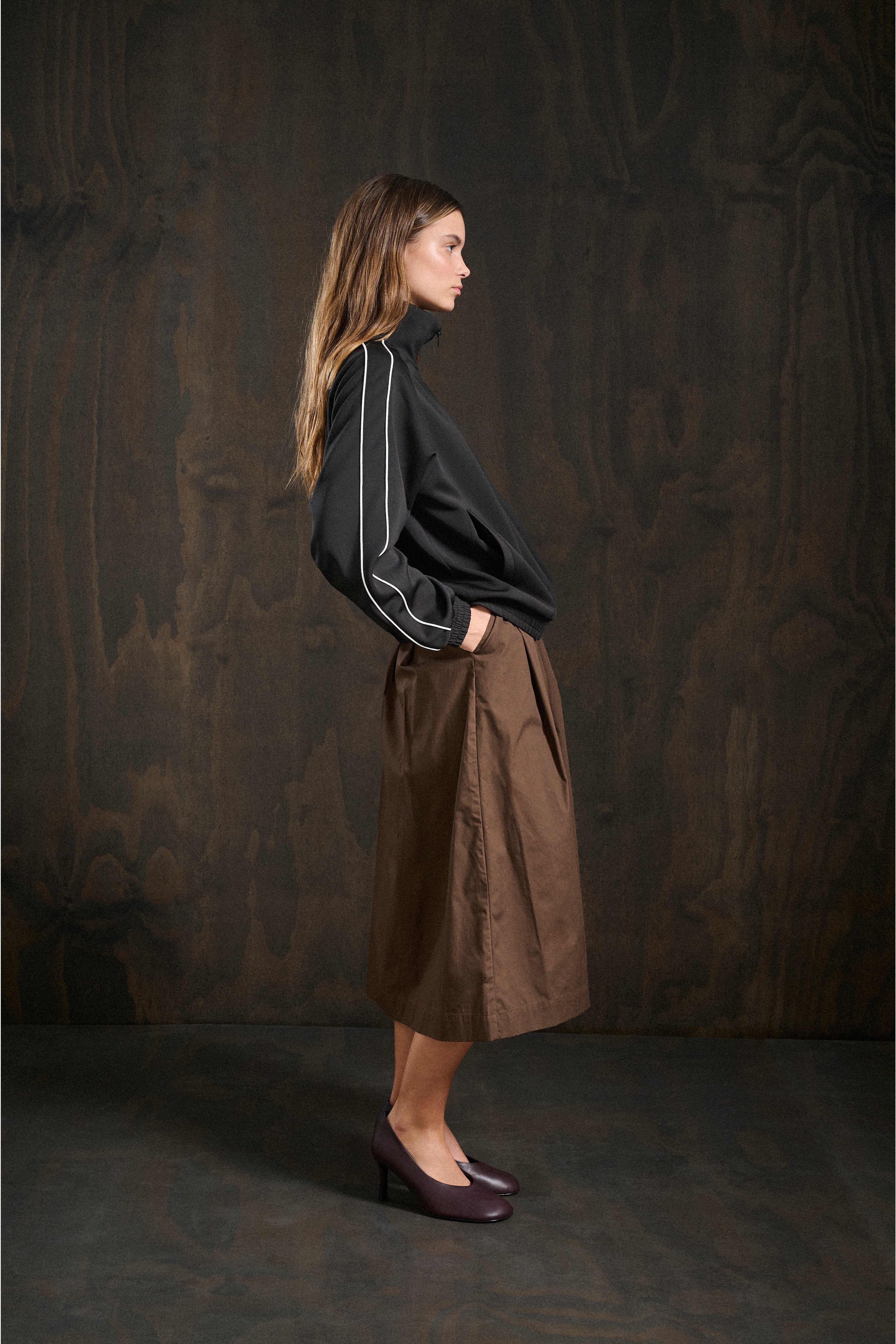 KBBrianna Skirt LOCATION NONE 10105649-191015