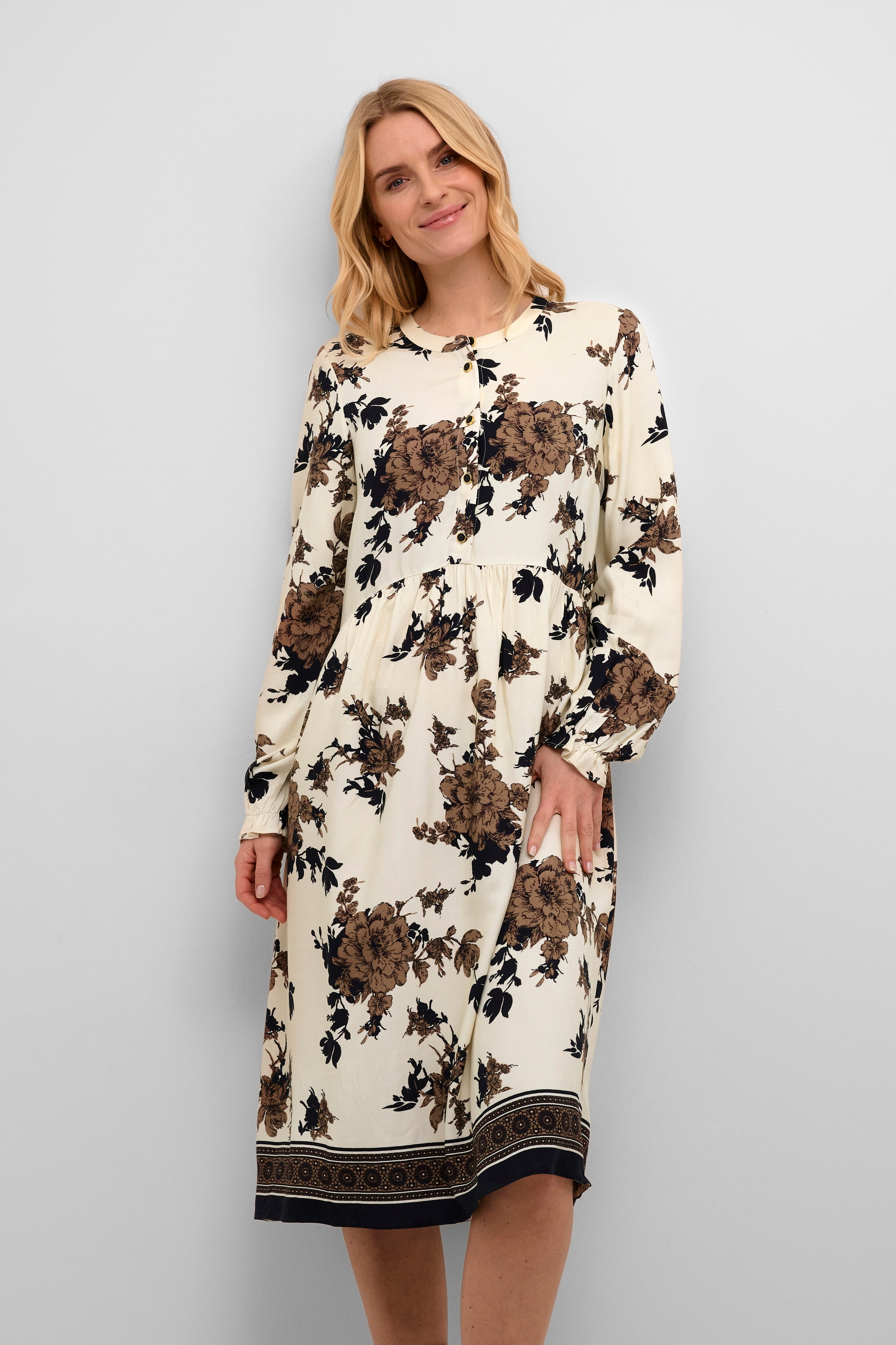 BPverna Klänning LOOKBOOK FRONT 10590438-104345B