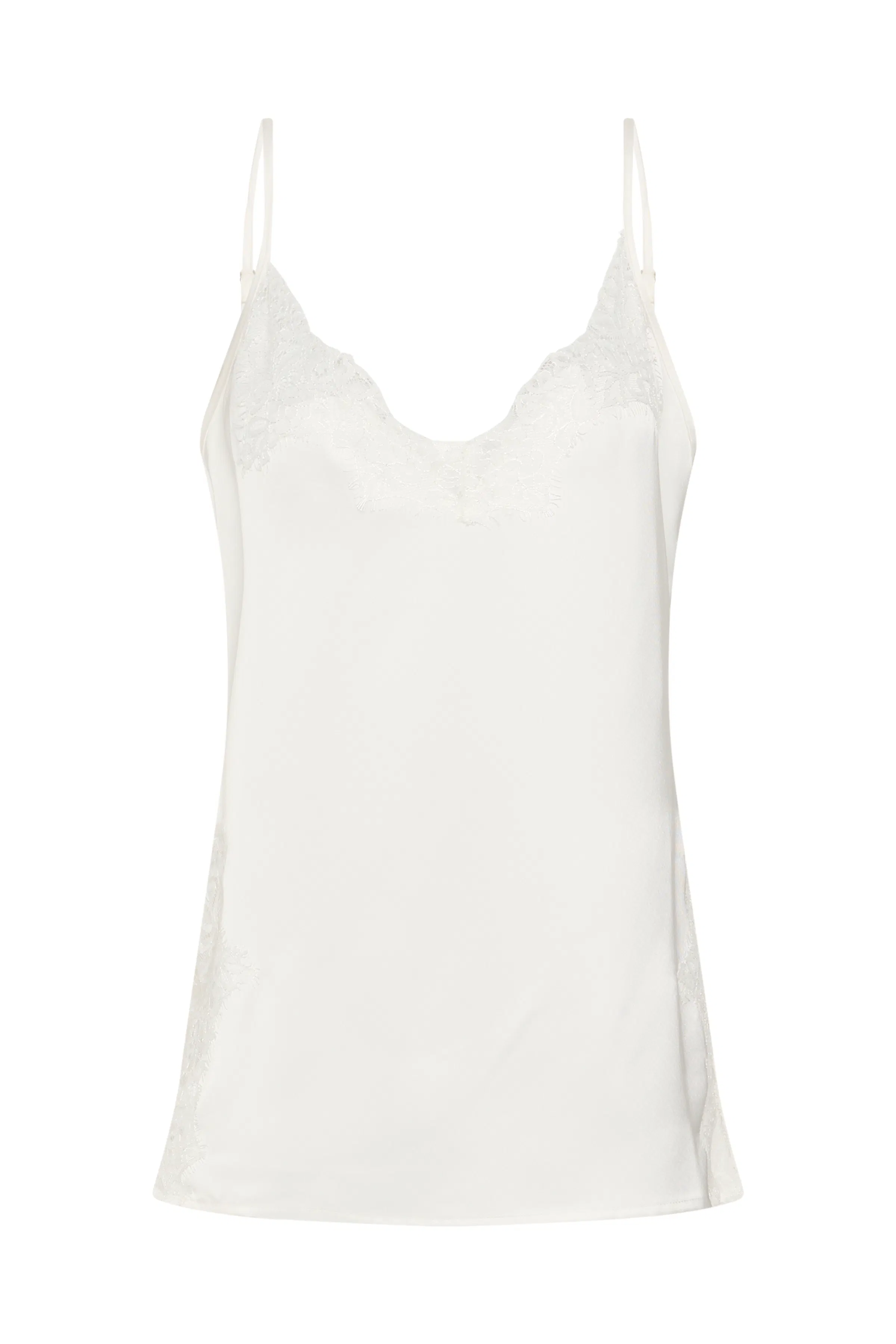 MWBrenda Lace top PACK FRONT 10705657-110602