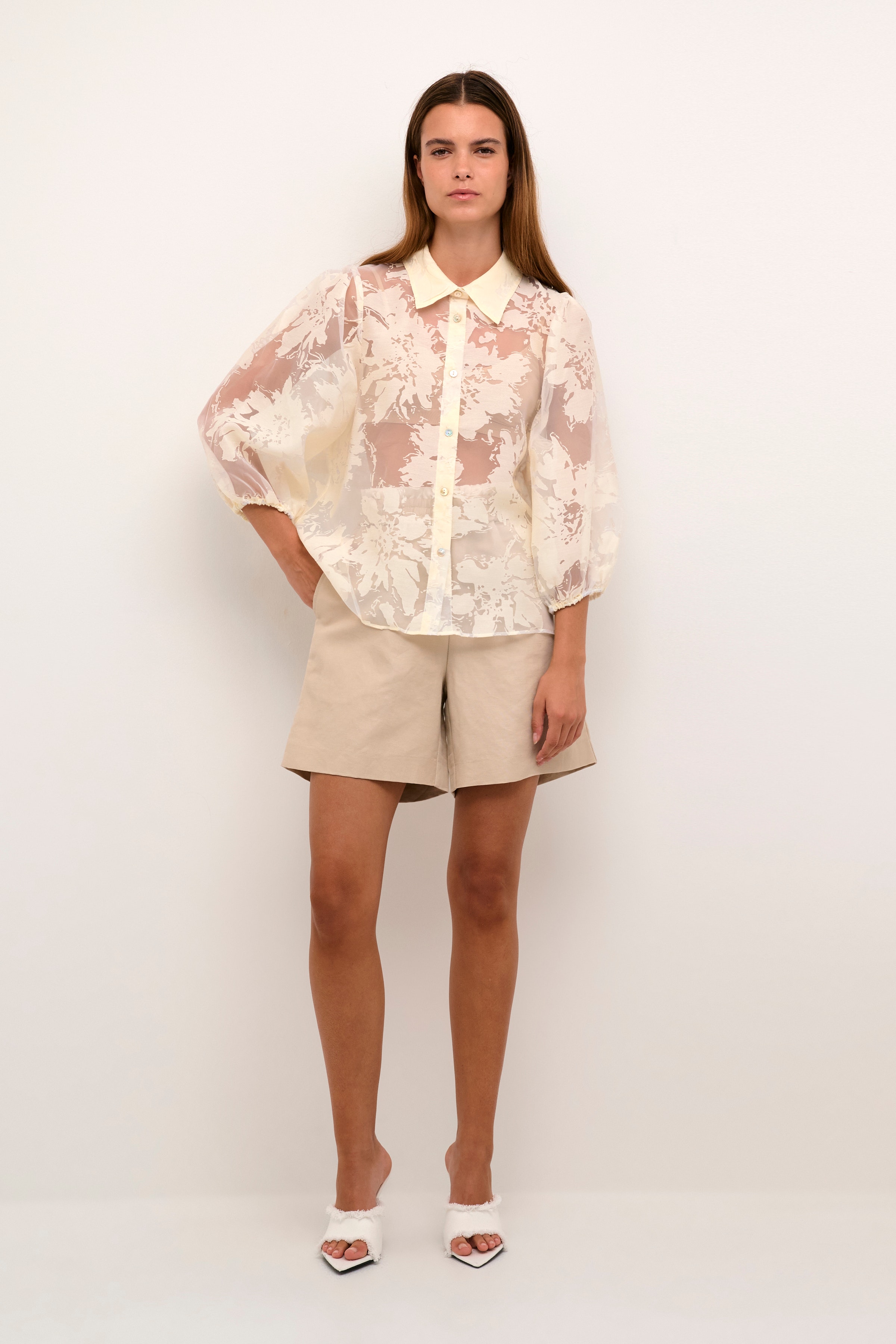 NigellaKB Blouse LOOKBOOK FRONT 10105008-110103