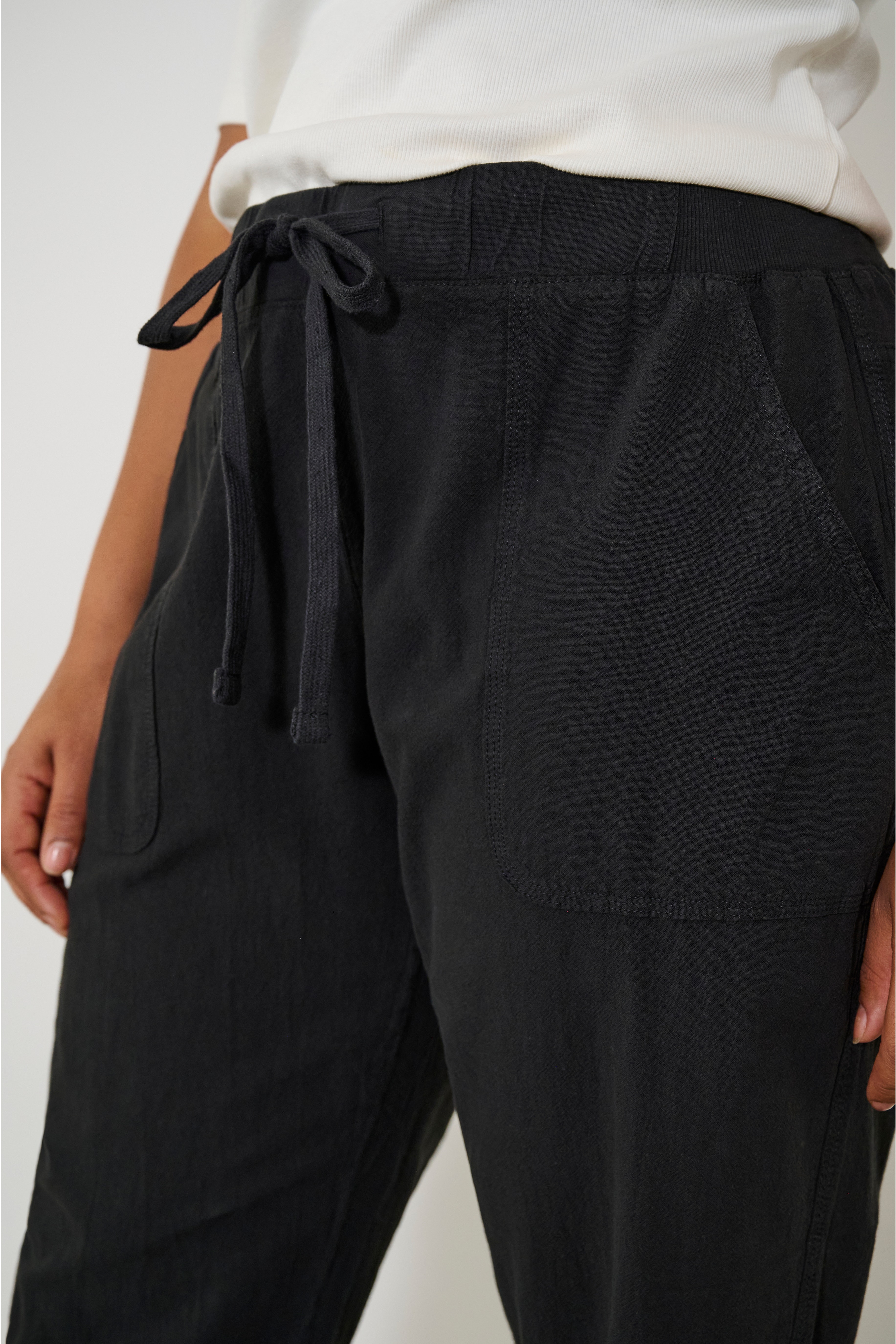 KCnana Trousers LOCATION NONE 10581492-100121