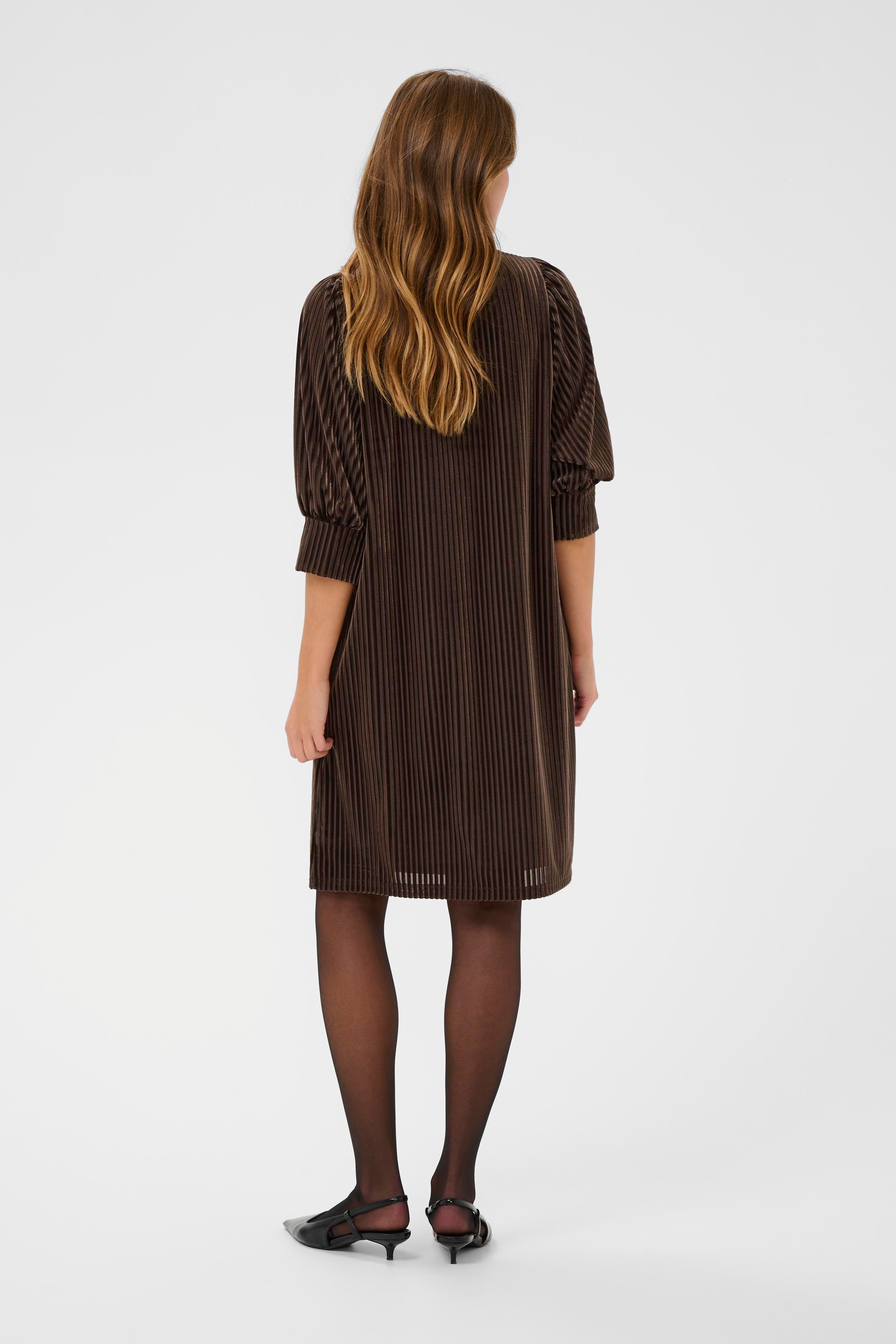 KAcaca Kleid LOOKBOOK BACK 10509795-191111