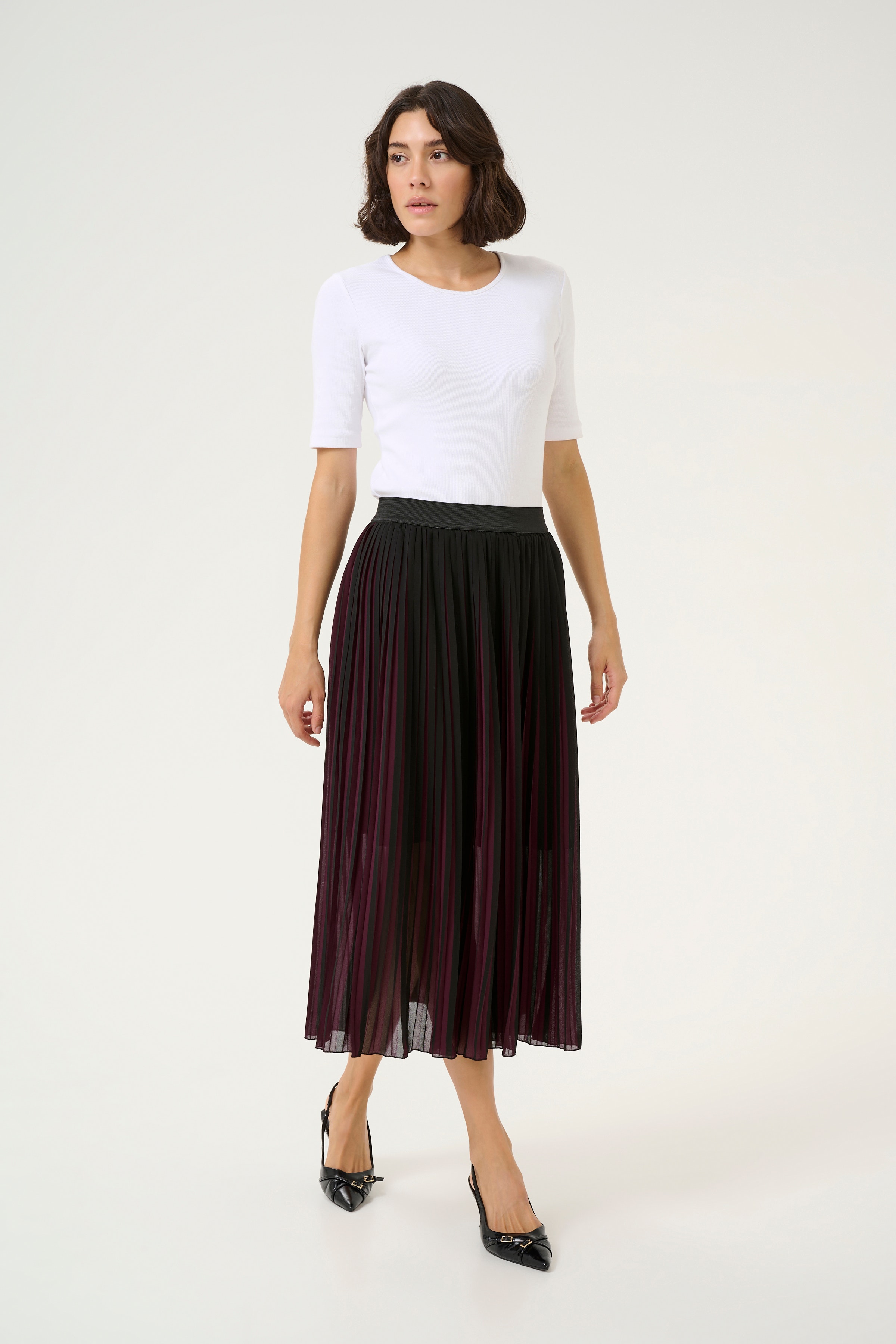 KAlarke Skirt LOOKBOOK FRONT 10509802-107546