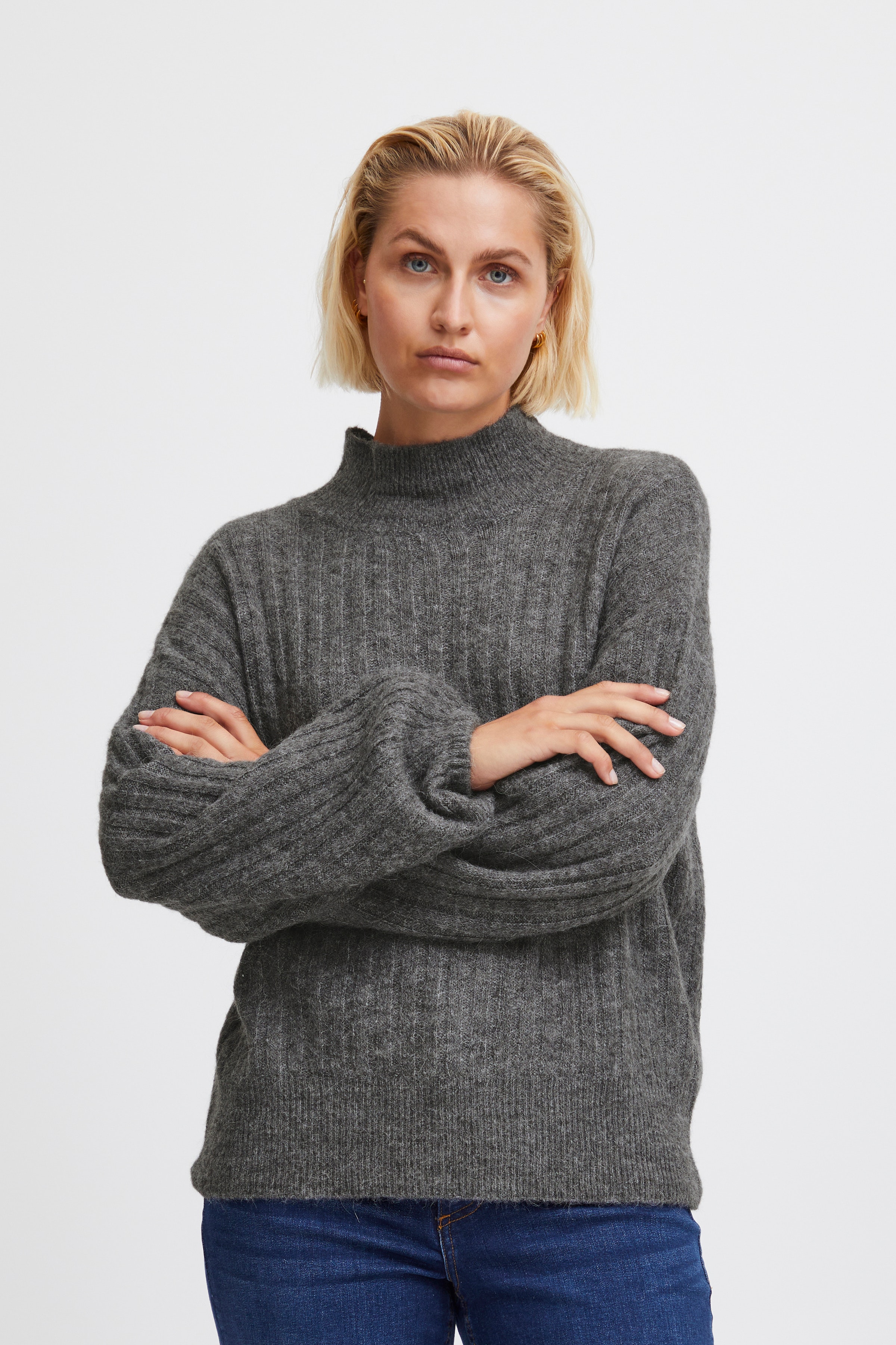 IHKAMARA Pullover LOOKBOOK FRONT 20119657-200319