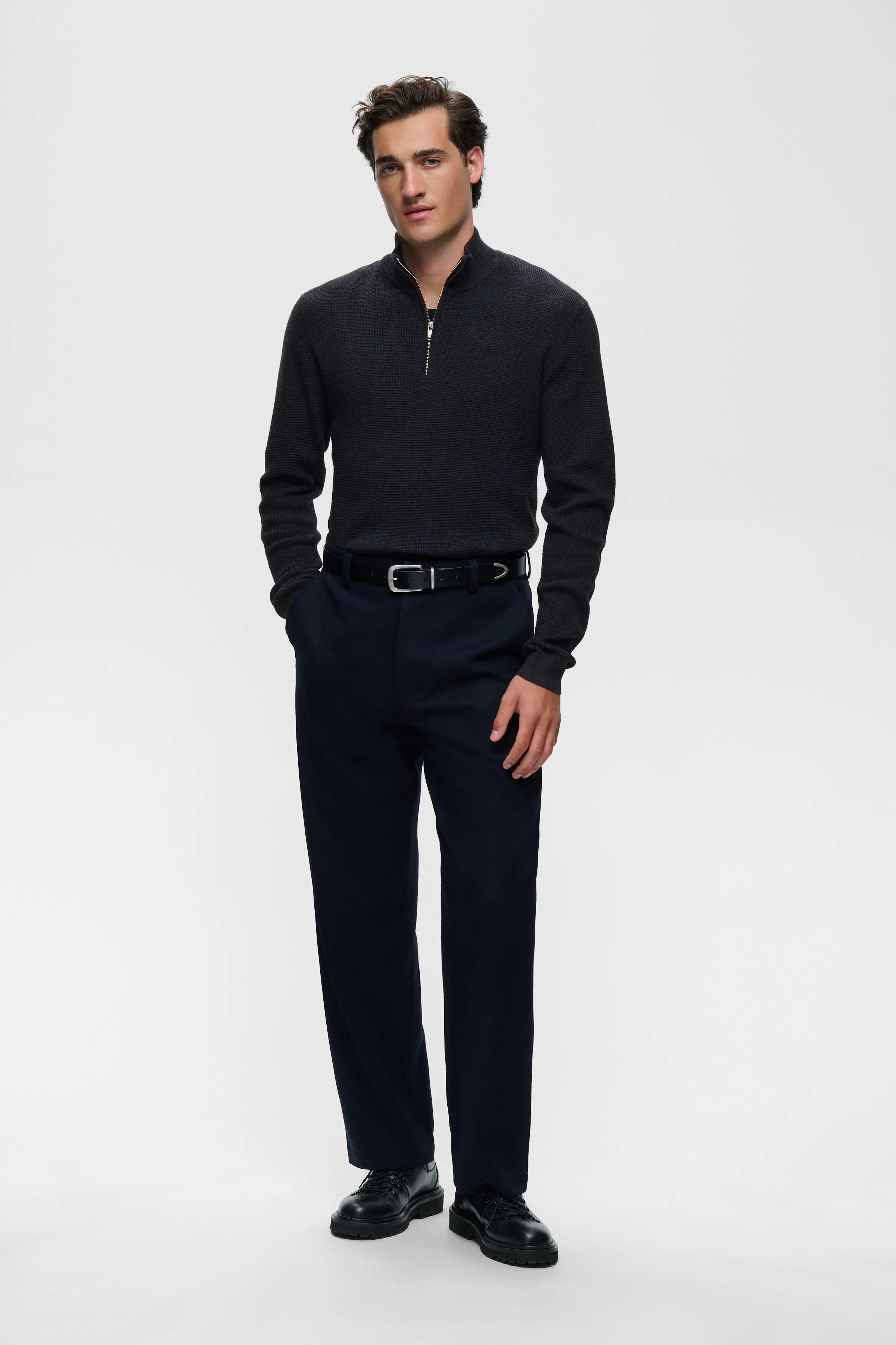 MAlagoon Half-Zip Pullover PACK FRONT 30207192-1940111