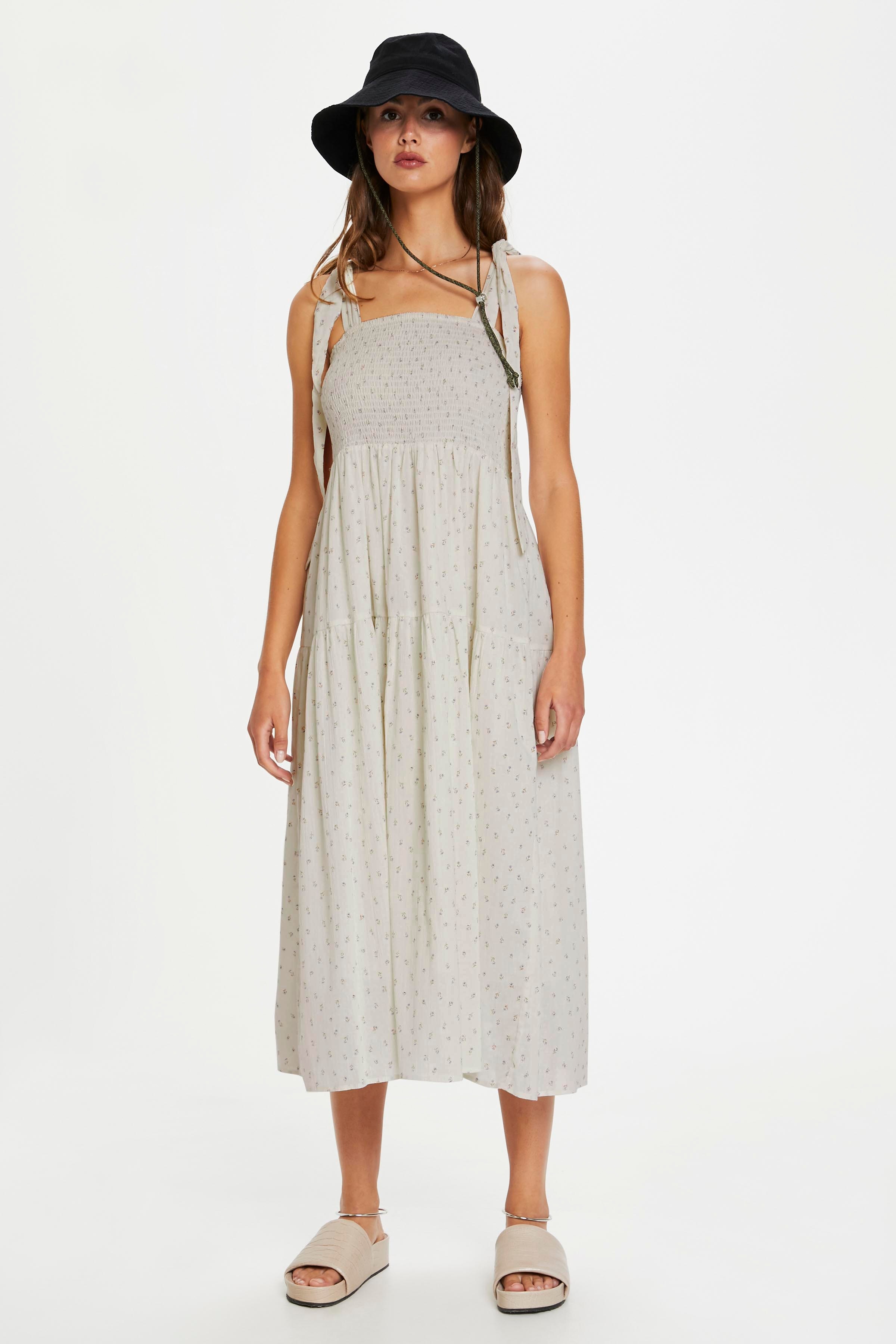 SLDandy Dress LOOKBOOK FRONT 30405472-300572