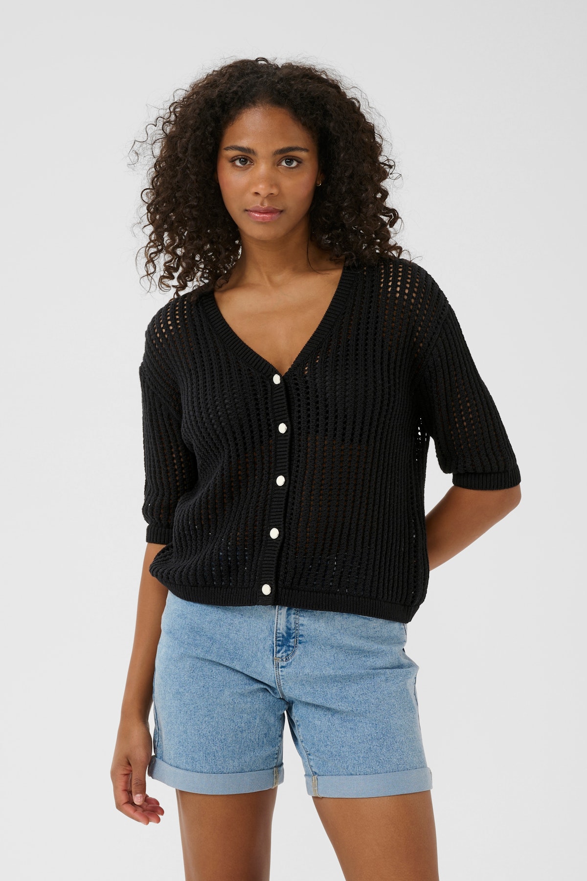 KAsolar Cardigan in black deep colour | KAFFE Clothing