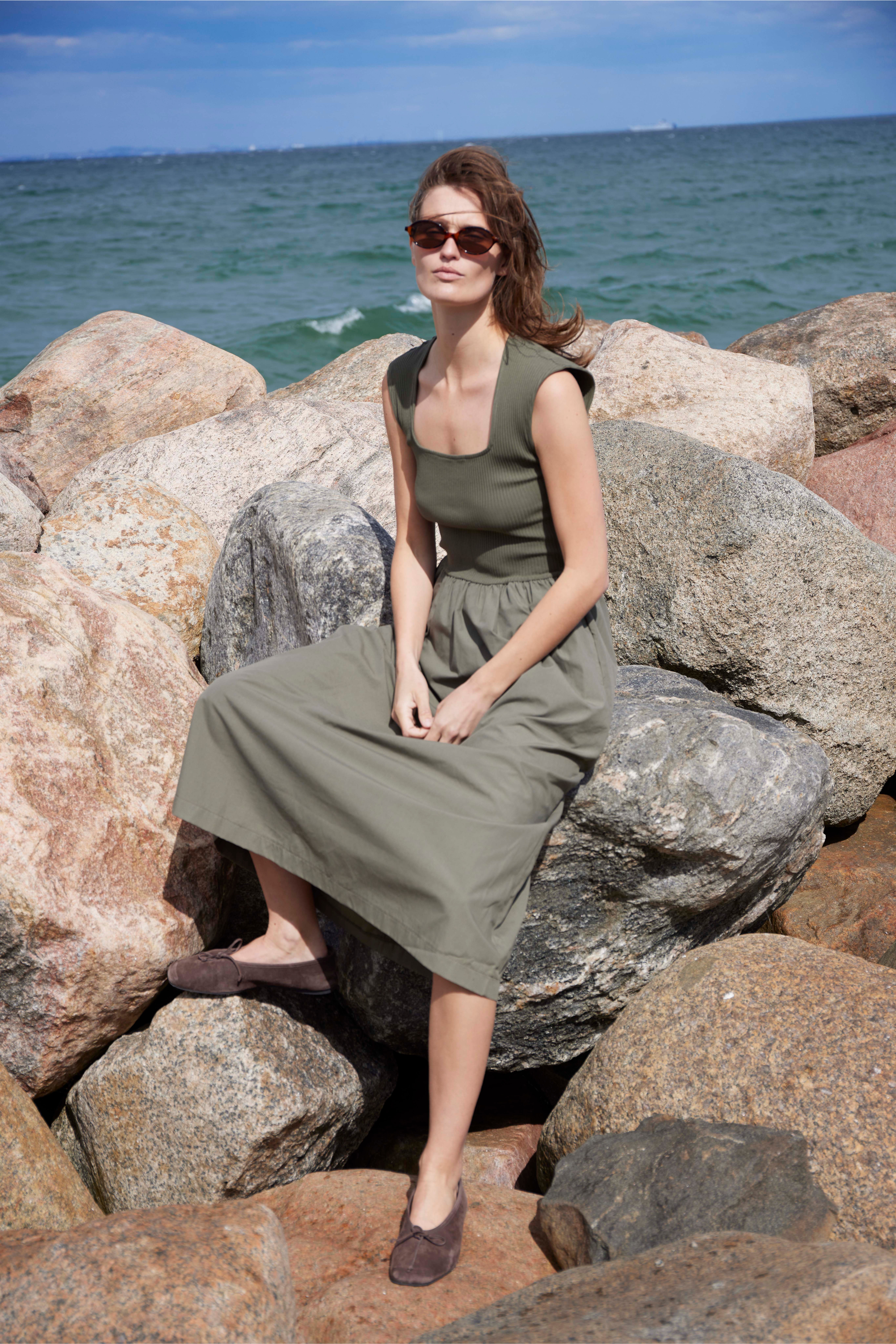 SLSimone Dress LOCATION NONE 30407490-190511
